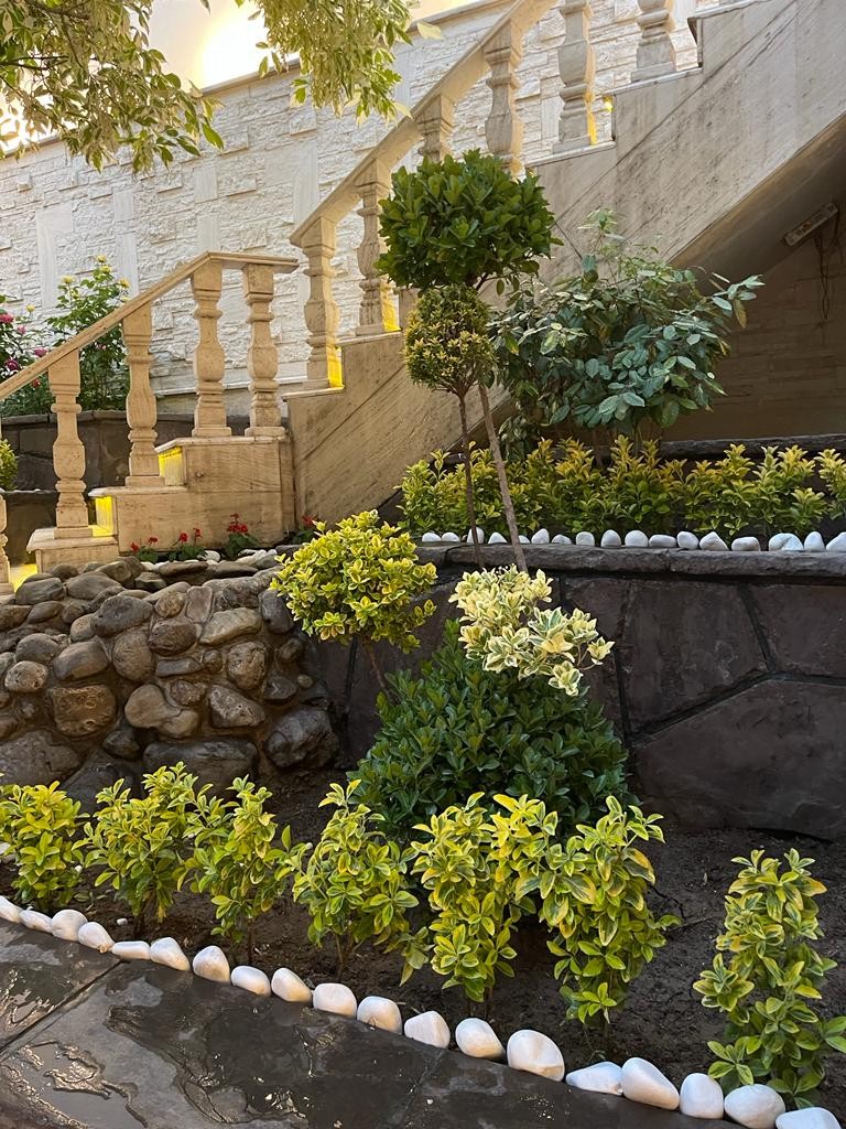 ۷۰۰ متر ویلایی ، مناسب مشاغل