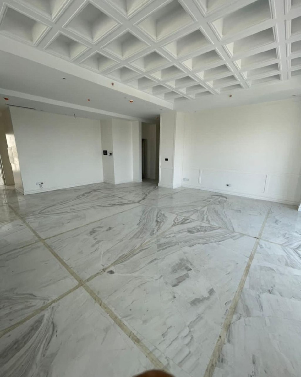 ۳۰۰ متر ، ۴ خواب ، ۳ مستر