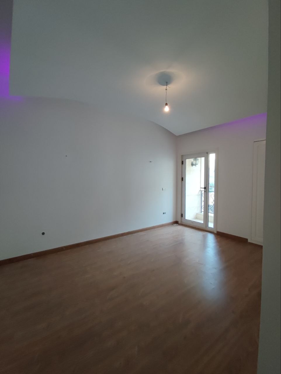 ۲۵۰متر ۳خواب تاپ لوکیشن / اوکازیون