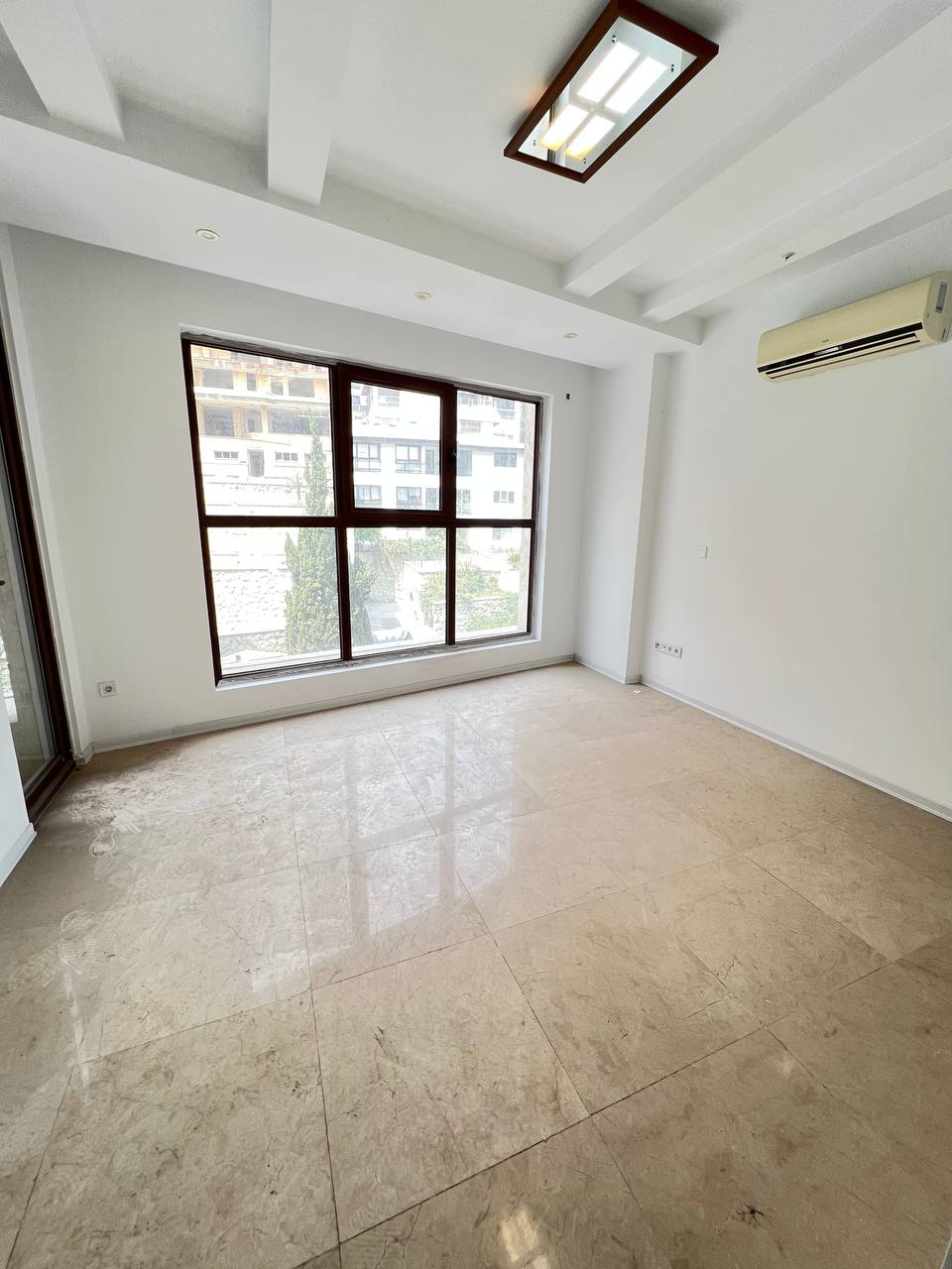اجاره آپارتمان 120 متر نیاوران تاپ لوکیشن