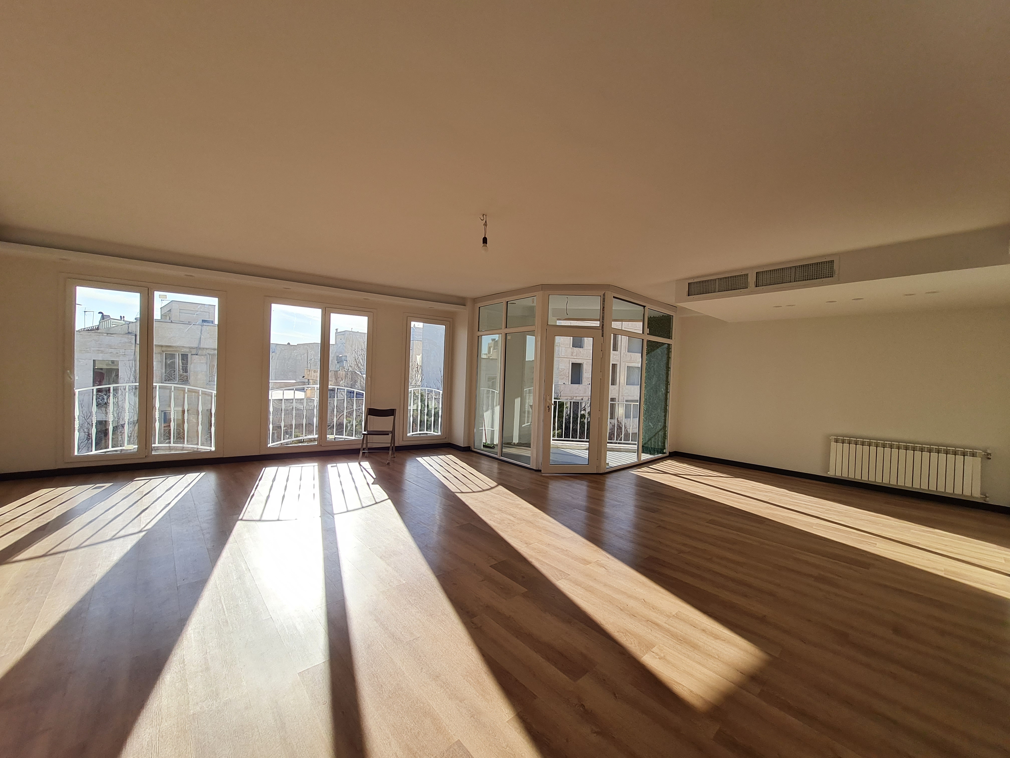 فروش آپارتمان 145 متر تاپ لوکیشن دیباجی