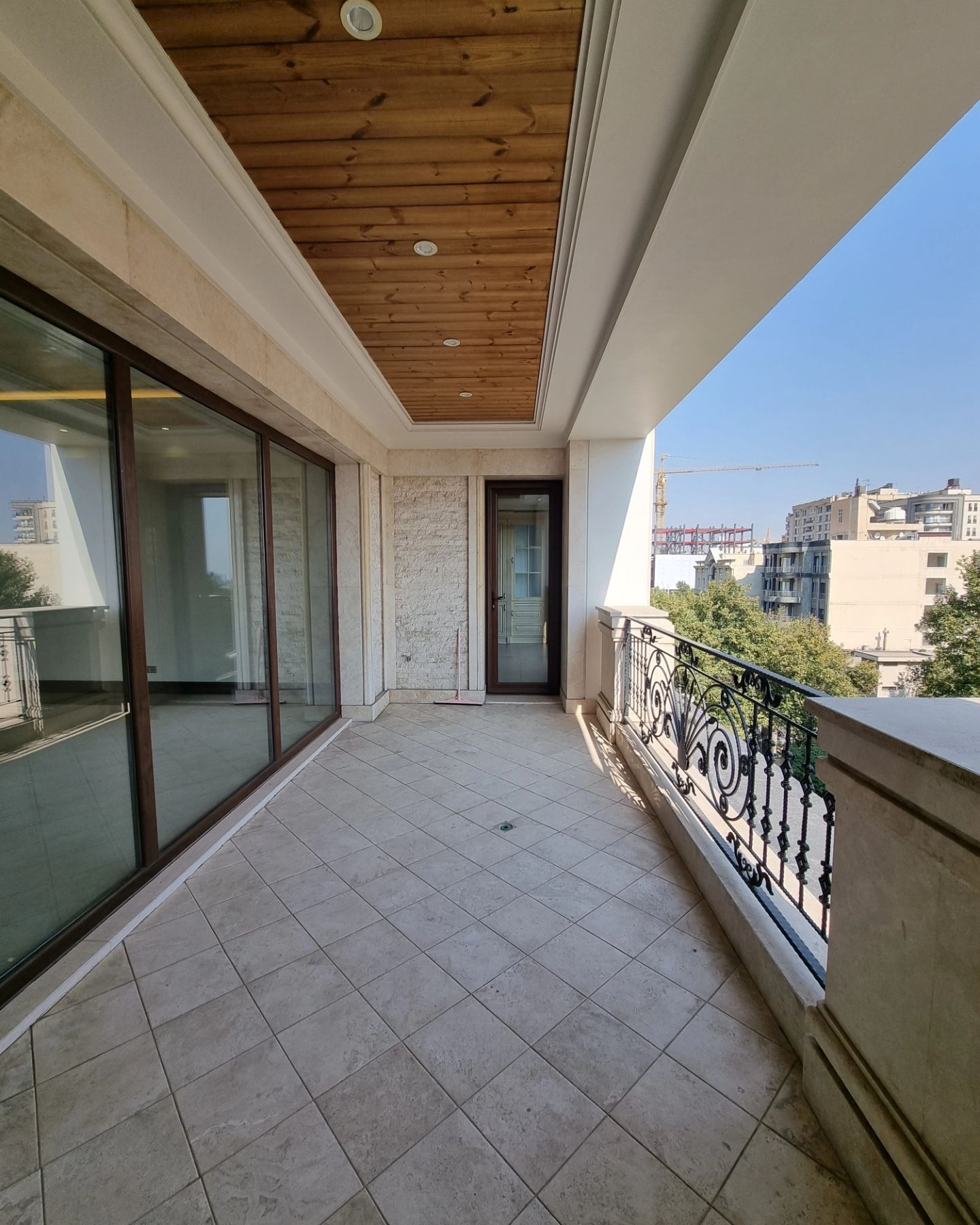 فروش آپارتمان 306 متر فرمانیه علوی