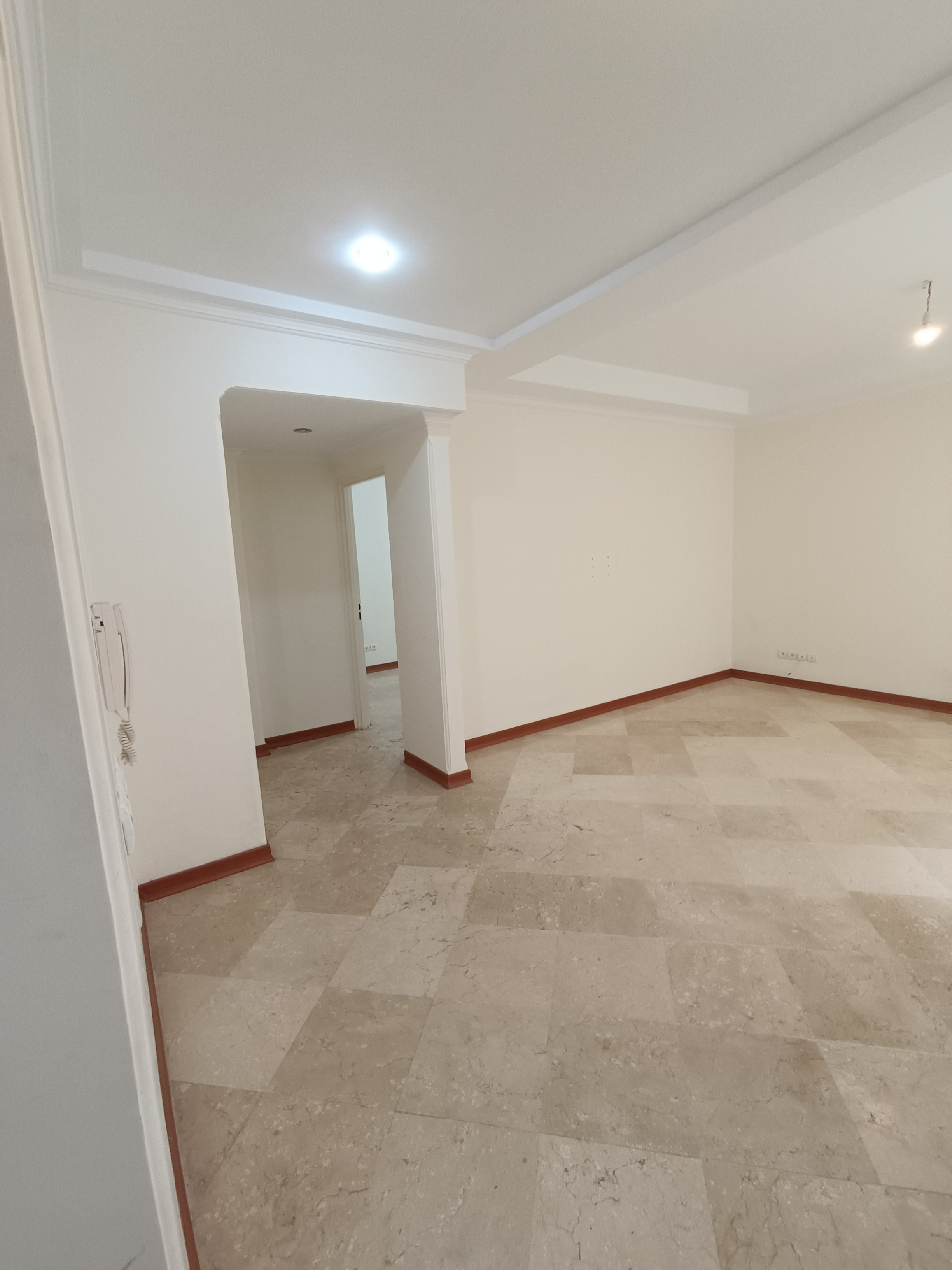 فروش آپارتمان 60 متر شهرک لاله 1 خواب لابی و لابی من