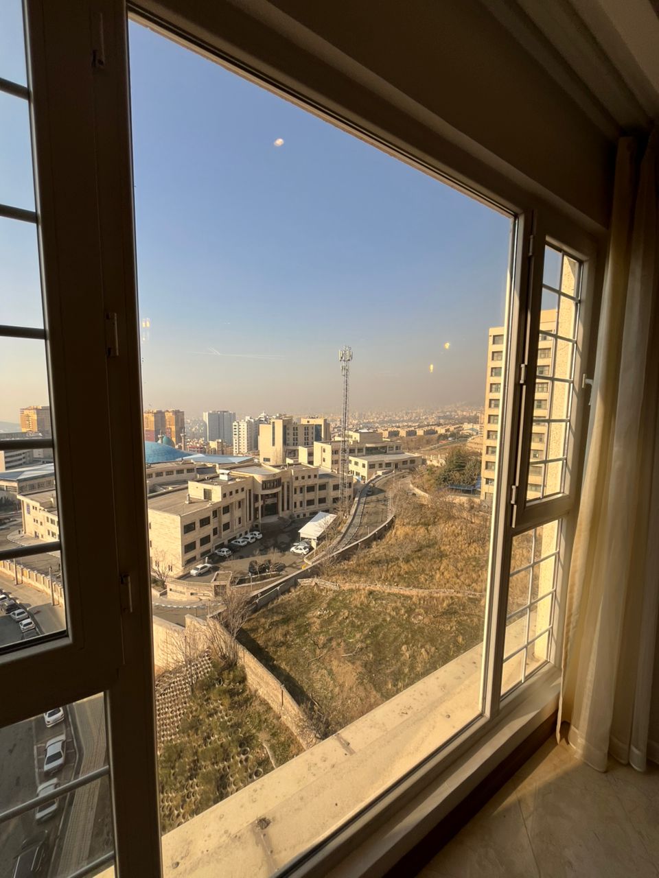 فروش آپارتمان 100 متر سوهانک دوخواب ویو تهران
