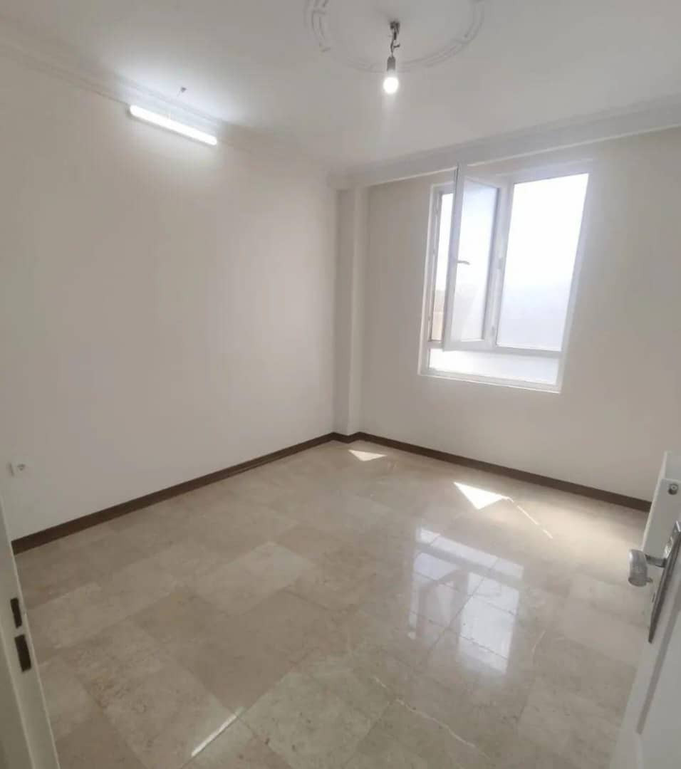 فروش آپارتمان اقدسیه گلزار60متر یک خواب نورمستقیم