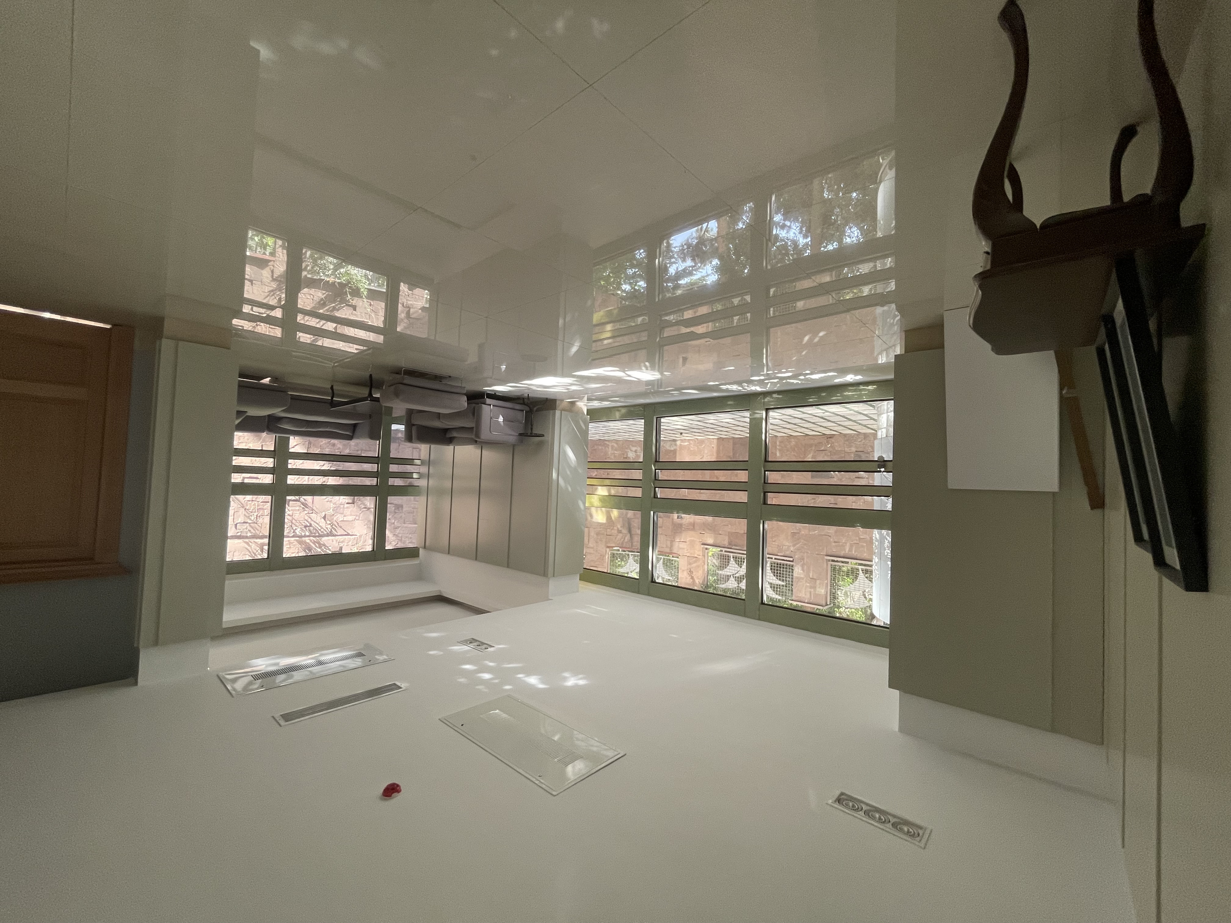 اجاره آپارتمان ۲۳۰ متر زعفرانیه ۳ تراس نور از ۳ جهت