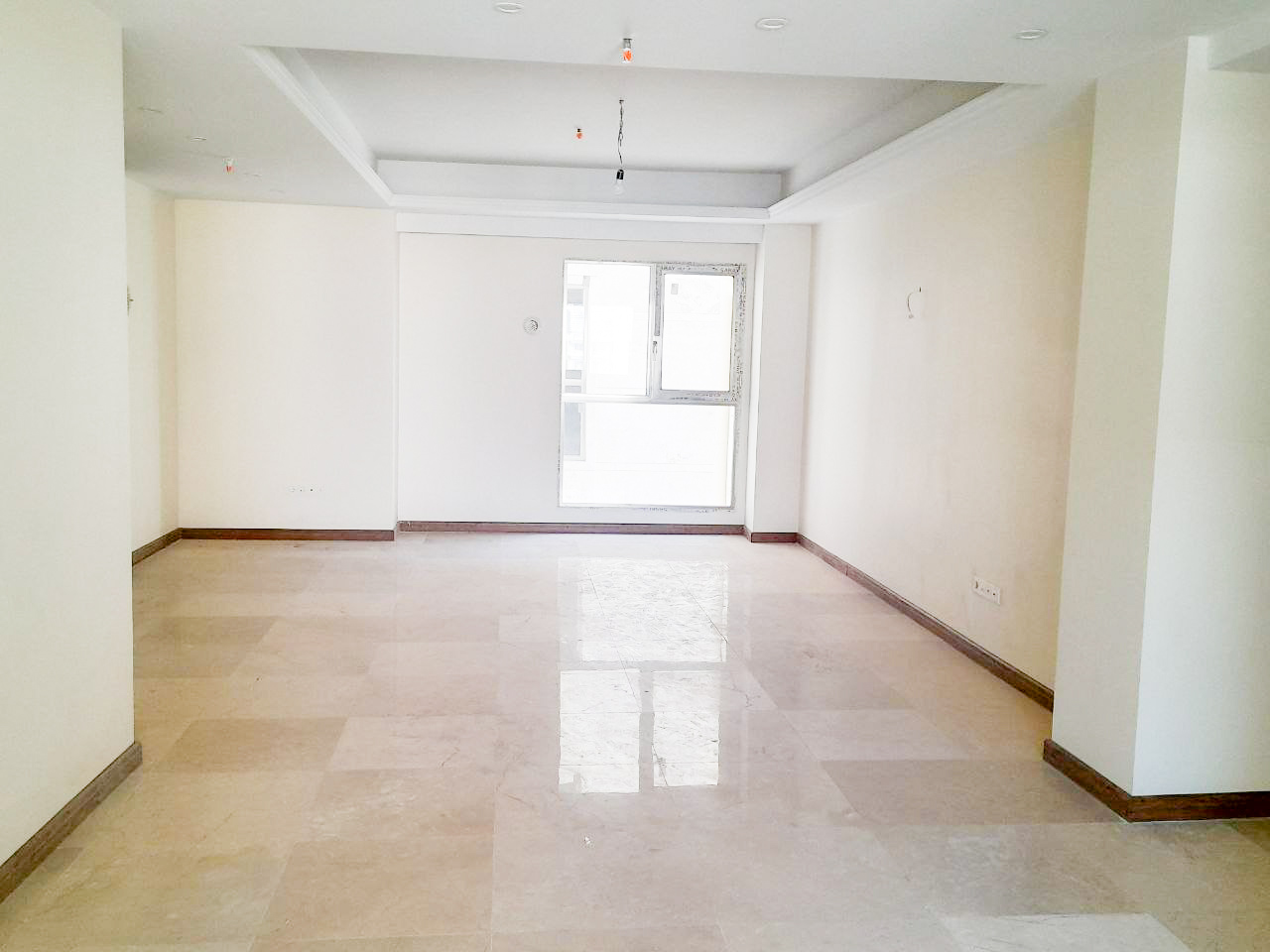 آپارتمان ۲۱۲ متر ۳ خواب مستر تک واحدی