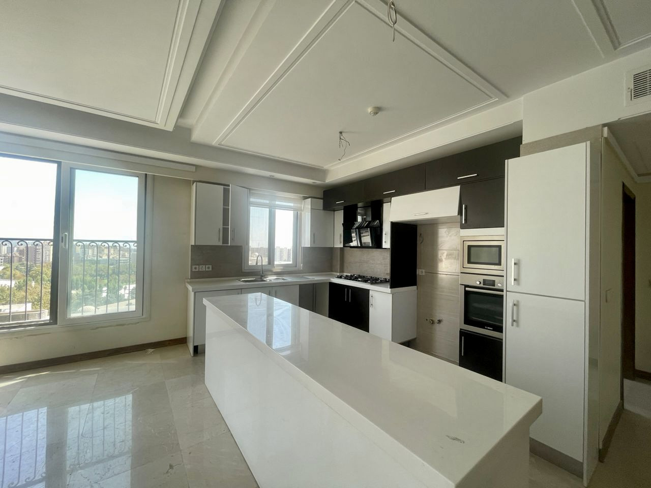 اجاره آپارتمان 180 متر اقدسیه ویودار