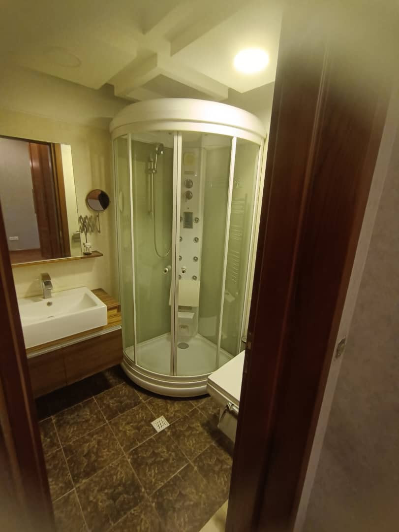 اجاره اپارتمان 220 متر اندرزگو