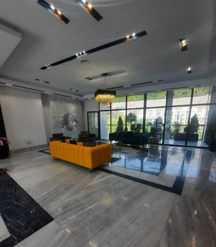 فروش آپارتمان ۱۴۰ متر آجودانیه