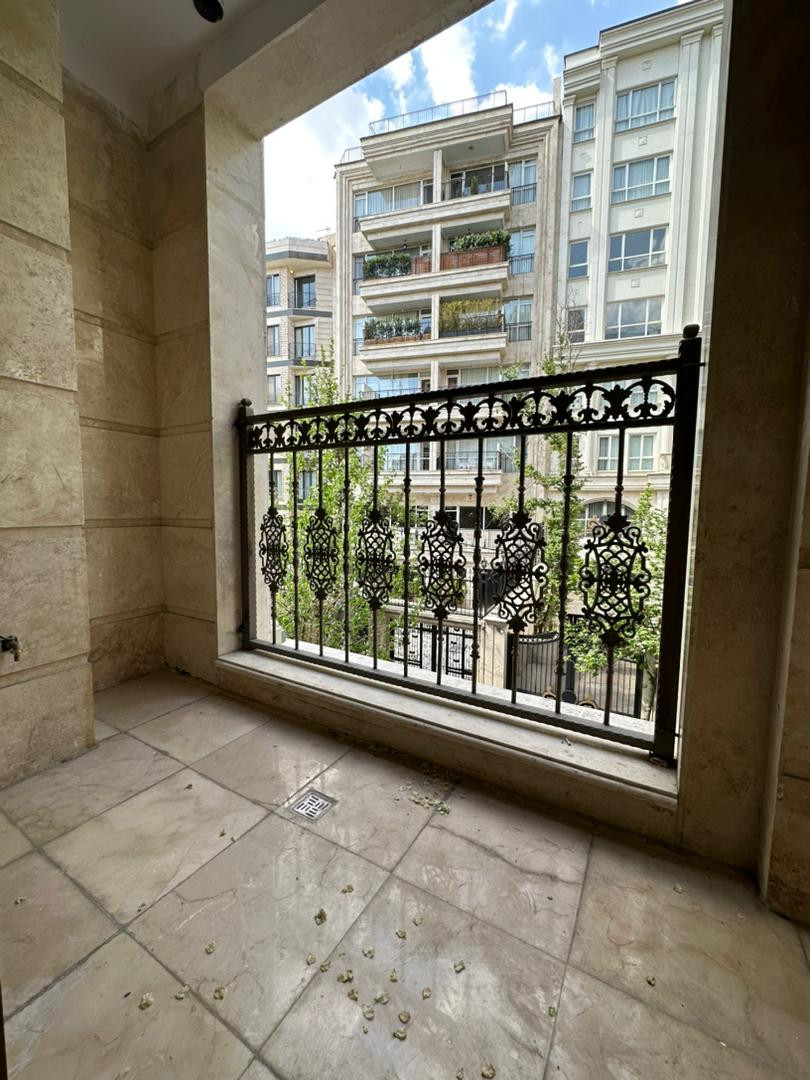فروش آپارتمان 240 متر نیاوران
