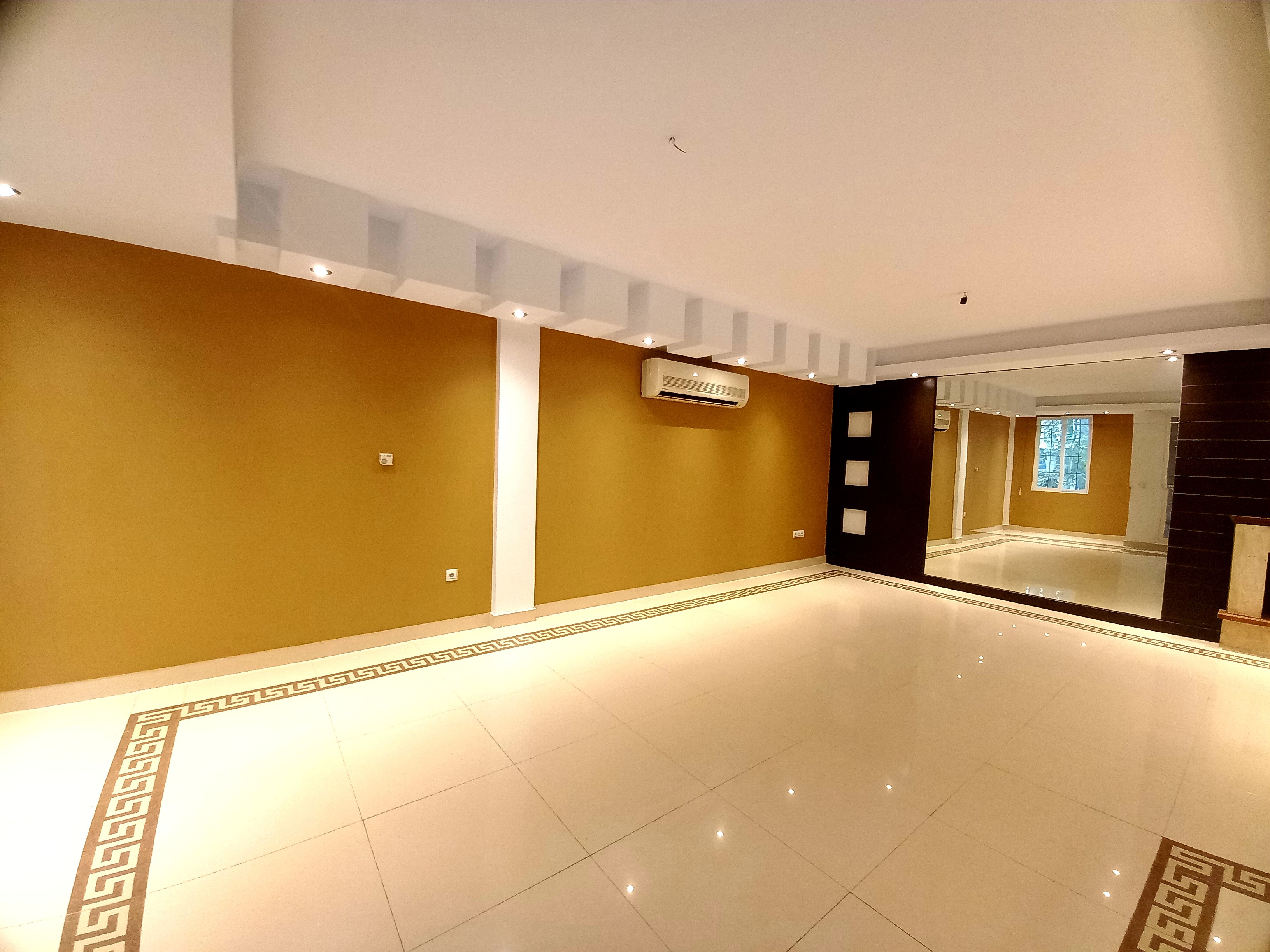 اجاره آپارتمان ۱۳۰ متر پاسداران