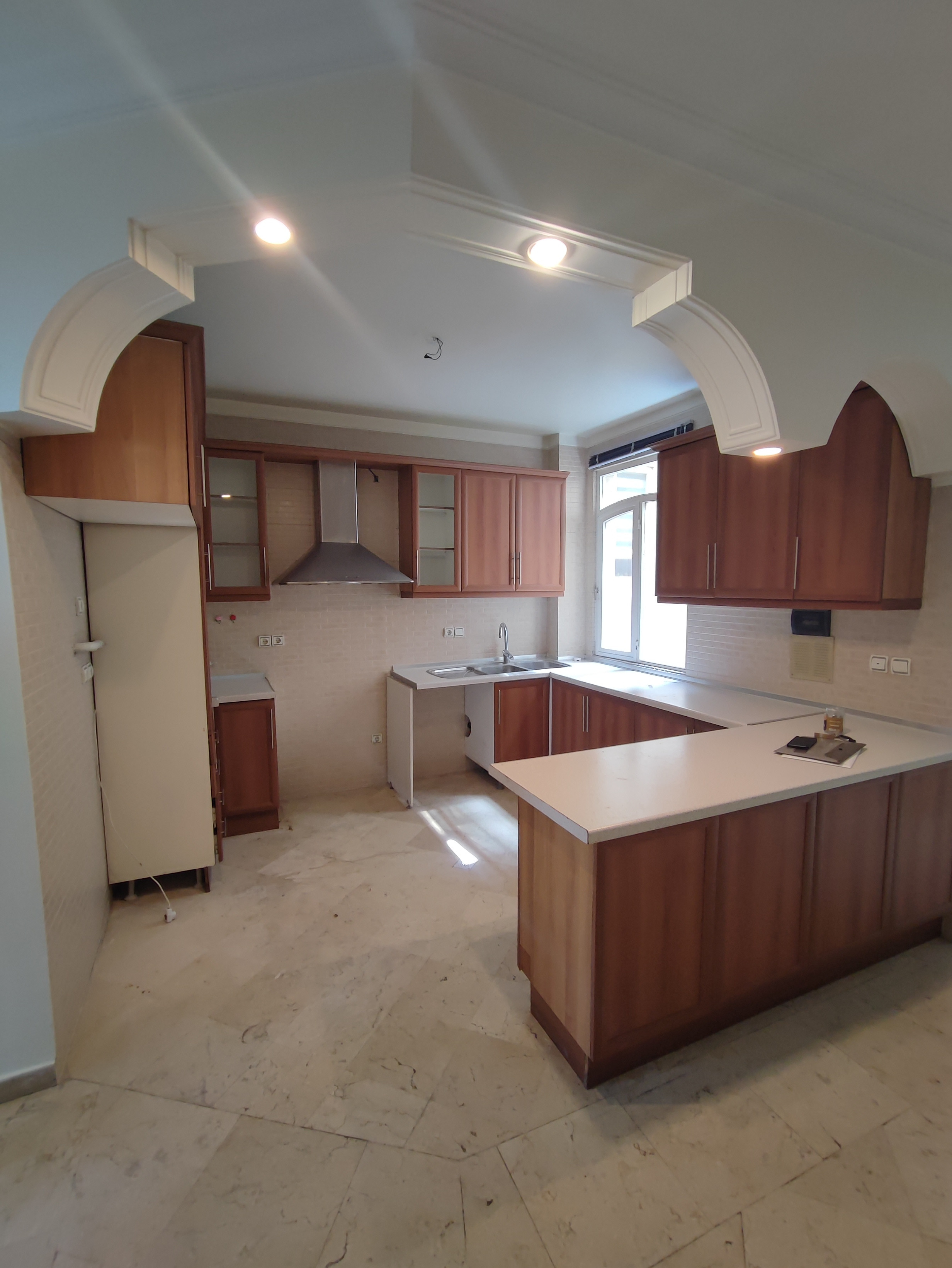 فروش آپارتمان ۷۷ متر هروی تاپ لوکیشن