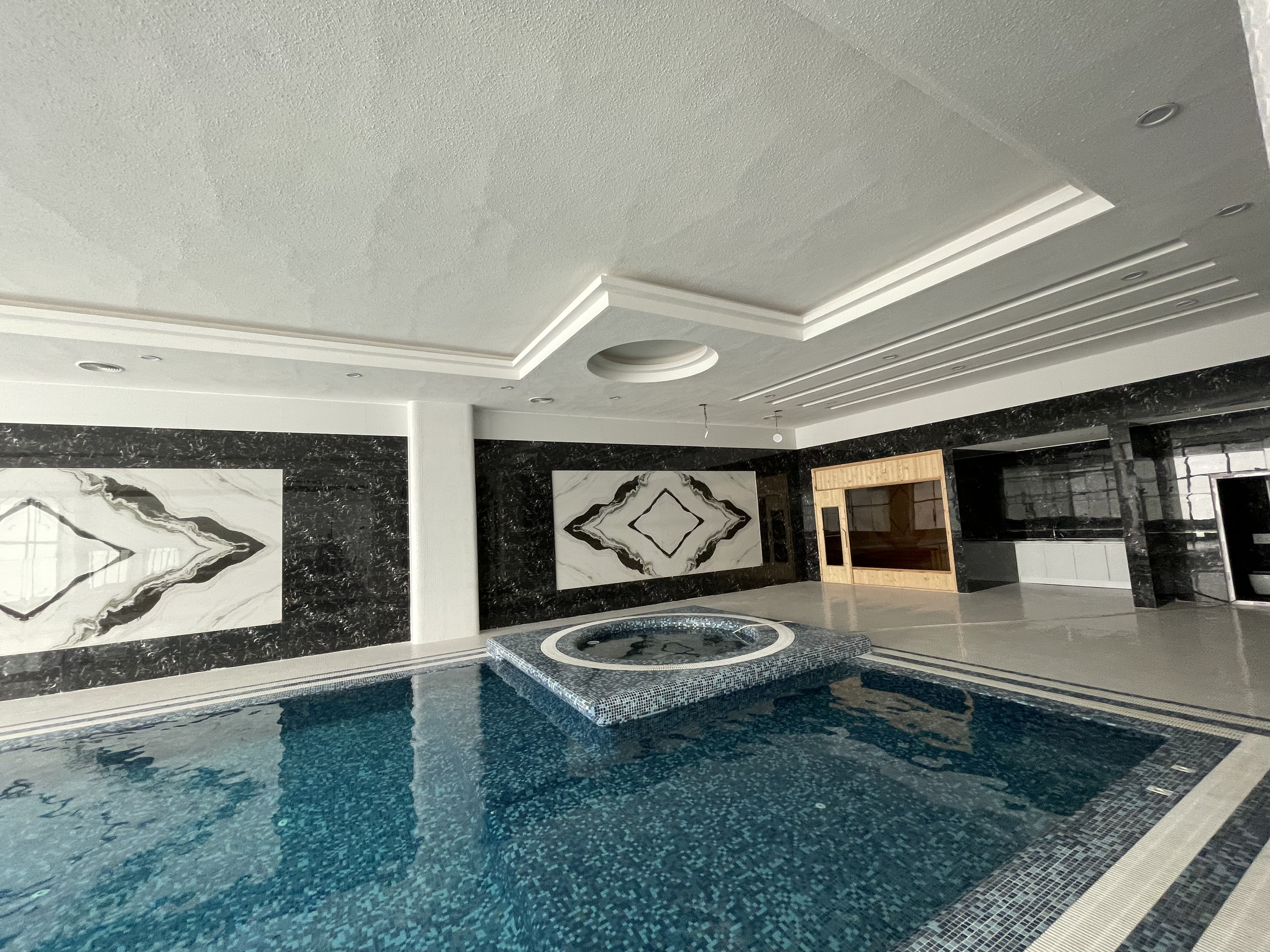 فروش برج ۱۱۰ متر اقدسیه فول مشاعات