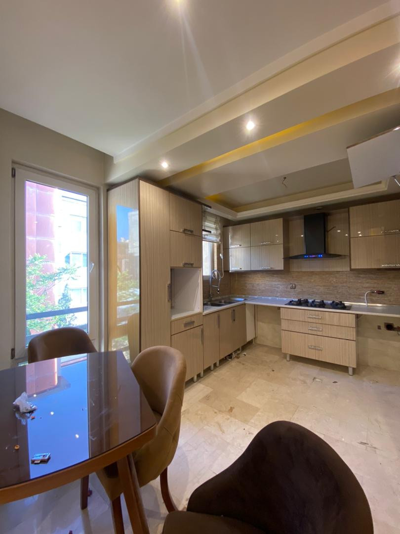 فروش آپارتمان ۱۳۵ متر قلندری ۲ پارکینگ