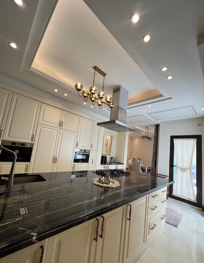 آپارتمان ۲۲۰ متری تکواحدی / مهماندوست / ۳ مستر