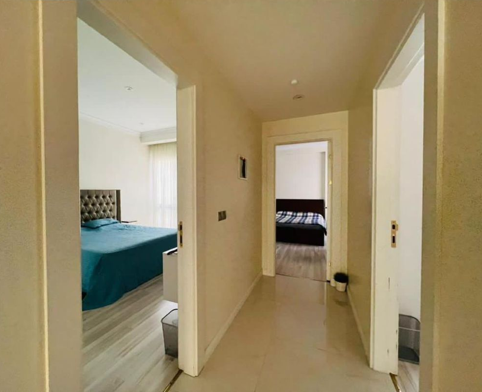 200 متر آجودانیه / مشاعات دار / تراس چیدمان