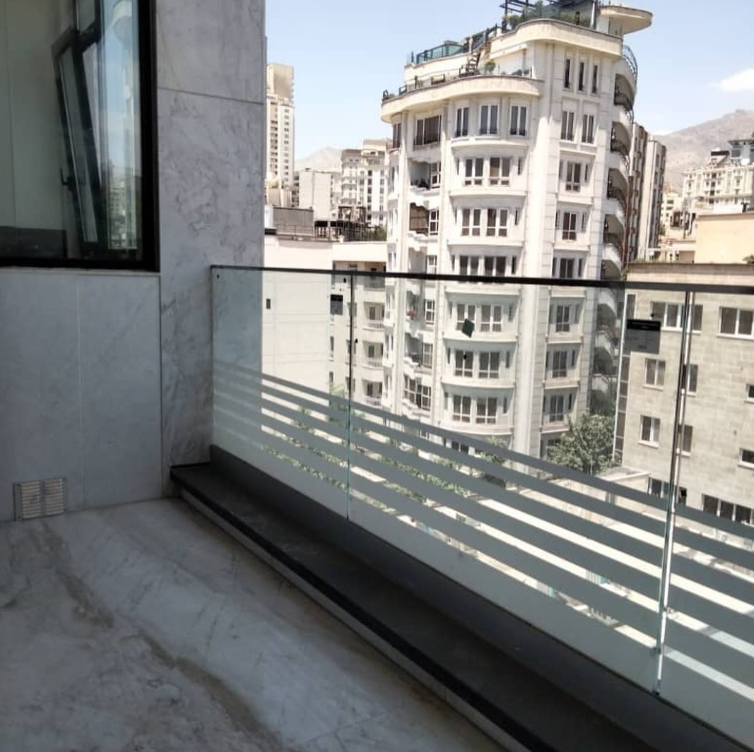 آپارتمان 100 متری مدرن / سونا جکوزی / فرمانیه