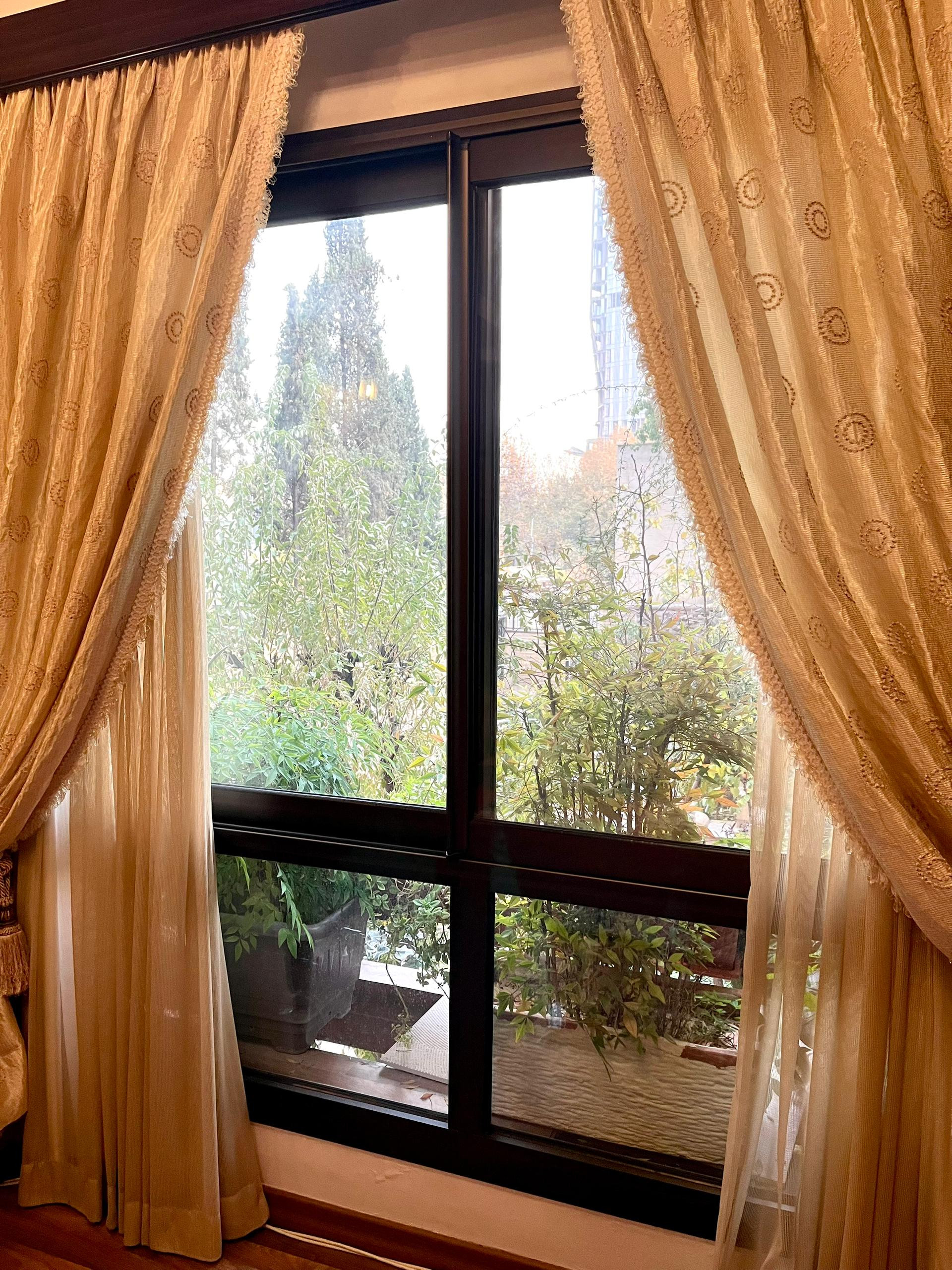 فروش آپارتمان نیاوران ۲۰۰ متر ۲ پارکینگ تک واحدی