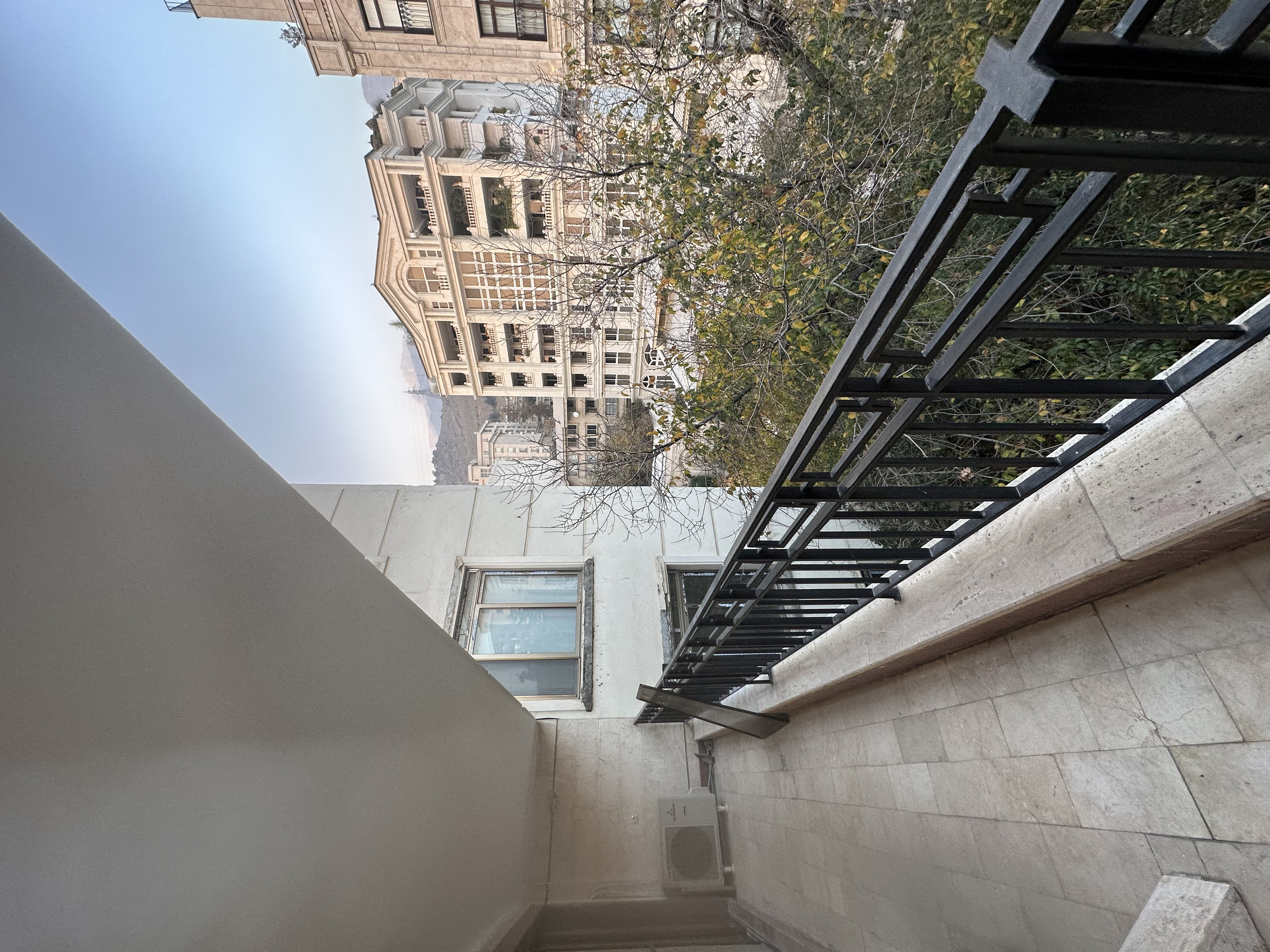 فروش آپارتمان ۱۶۰ متری گل سنگ