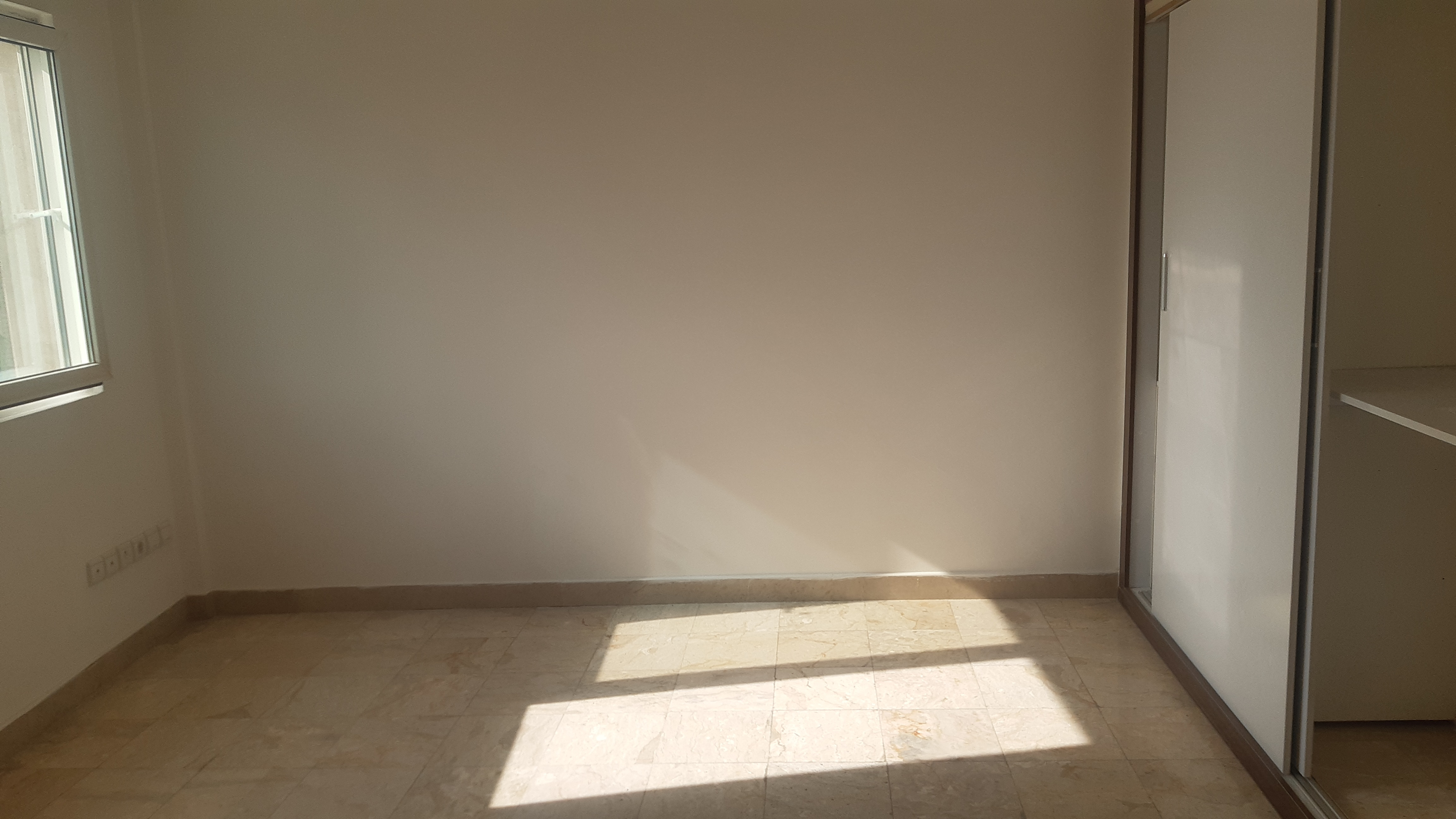 ۱۰۰ متر شمال کاخ/فول بازسازی/دوجهت نور