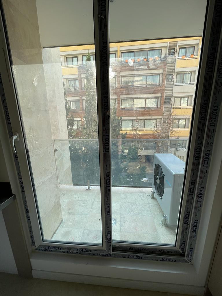 اندرزگو ۹۳ متر نوساز مدرن