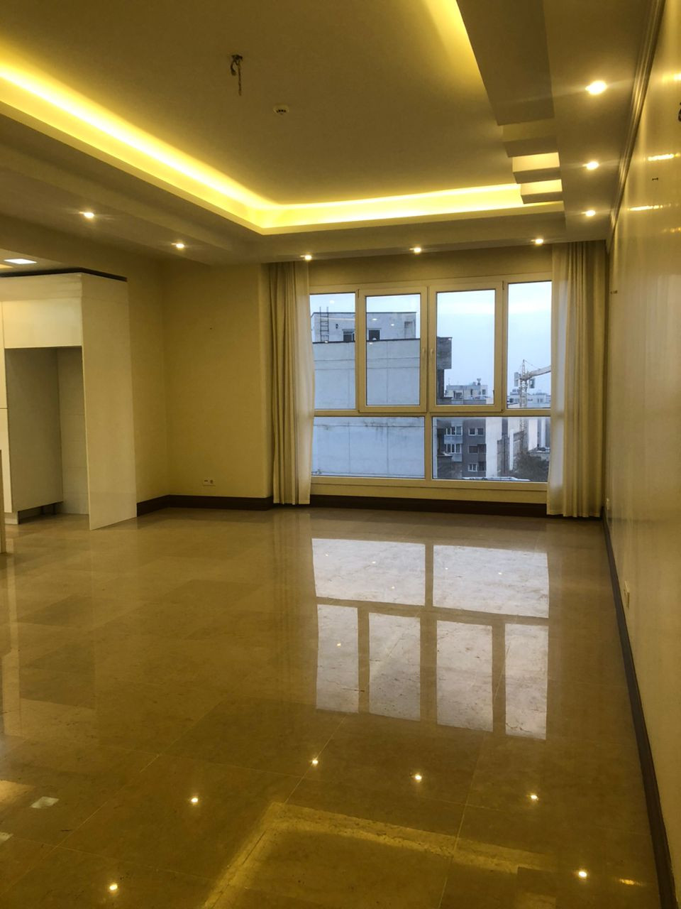 اجاره اپارتمان ۱۶۵ متر نیاوران ۲ پارکینگ