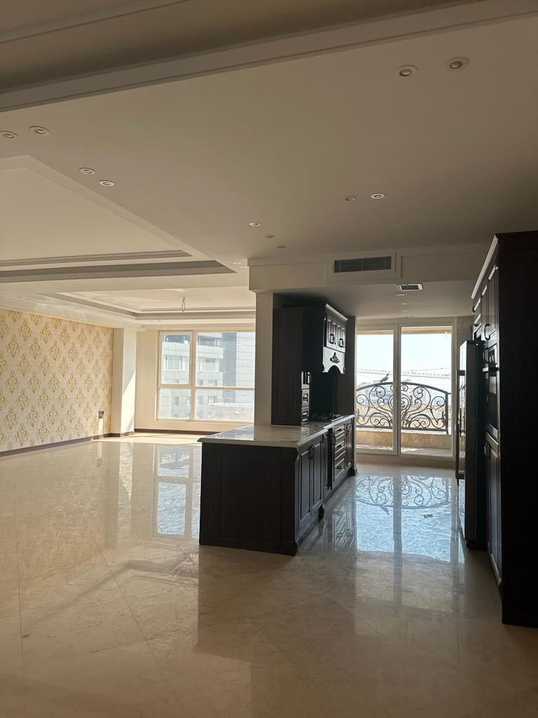 فروش آپارتمان 220 متری 3 خواب نیاوران