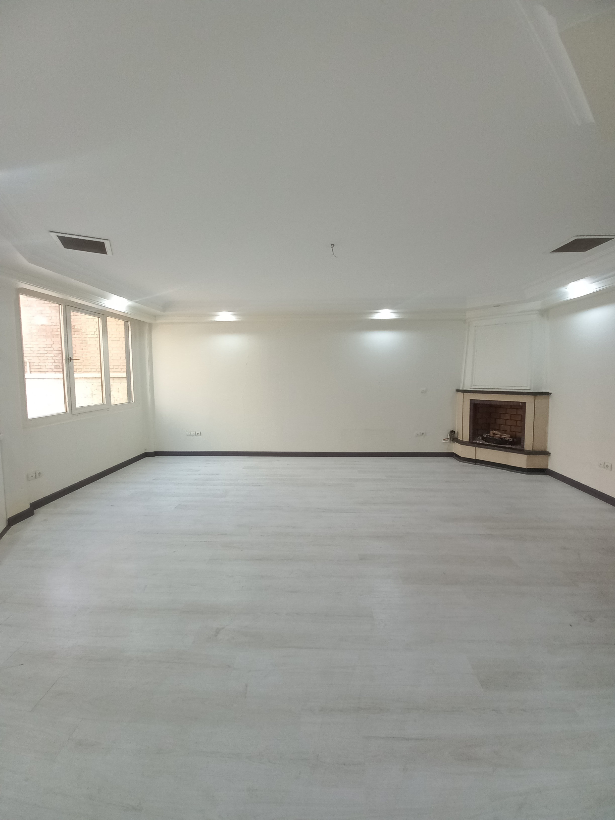 فروش آپارتمان 95 متر کیکاووس فول بازسازی