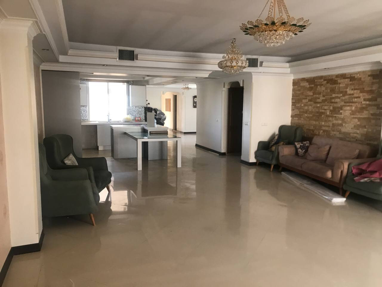 اجاره آپارتمان 180 متر پاسداران تاپ لوکیشن
