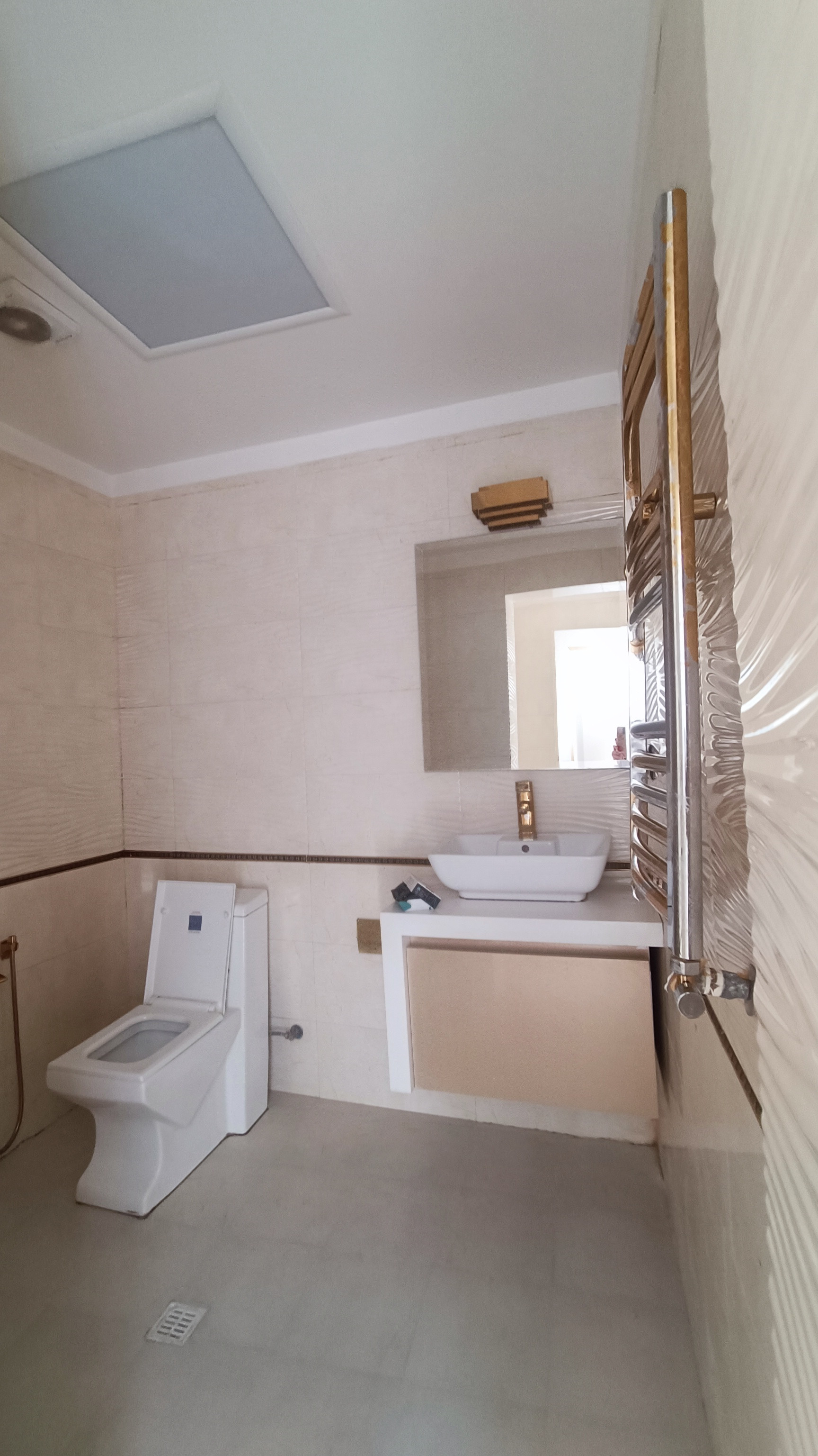 فروش برج 205 متر فرمانیه