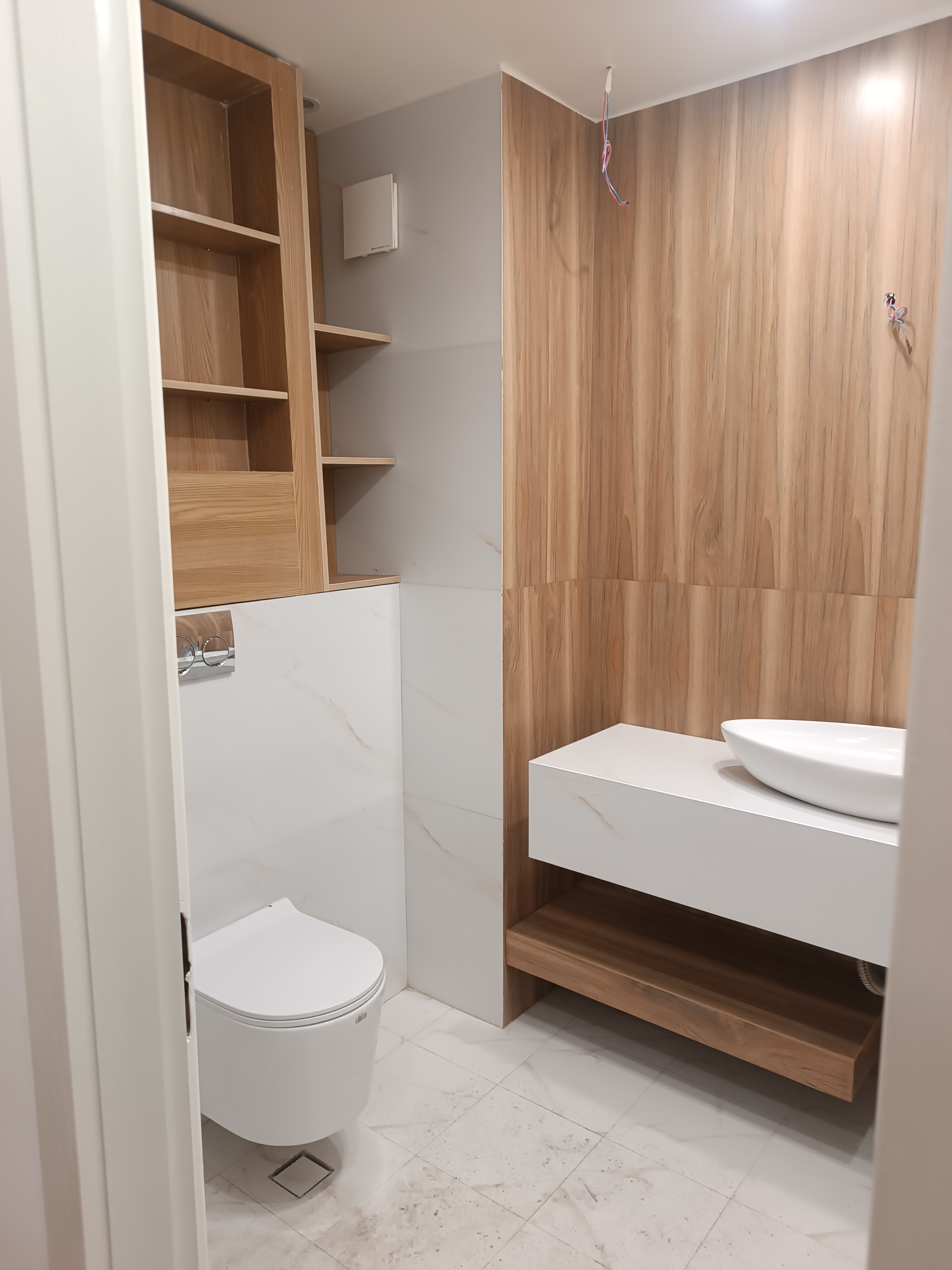 فروش آپارتمان‌ 165 متر اقدسیه گلزار 2 پارکینگ سندی