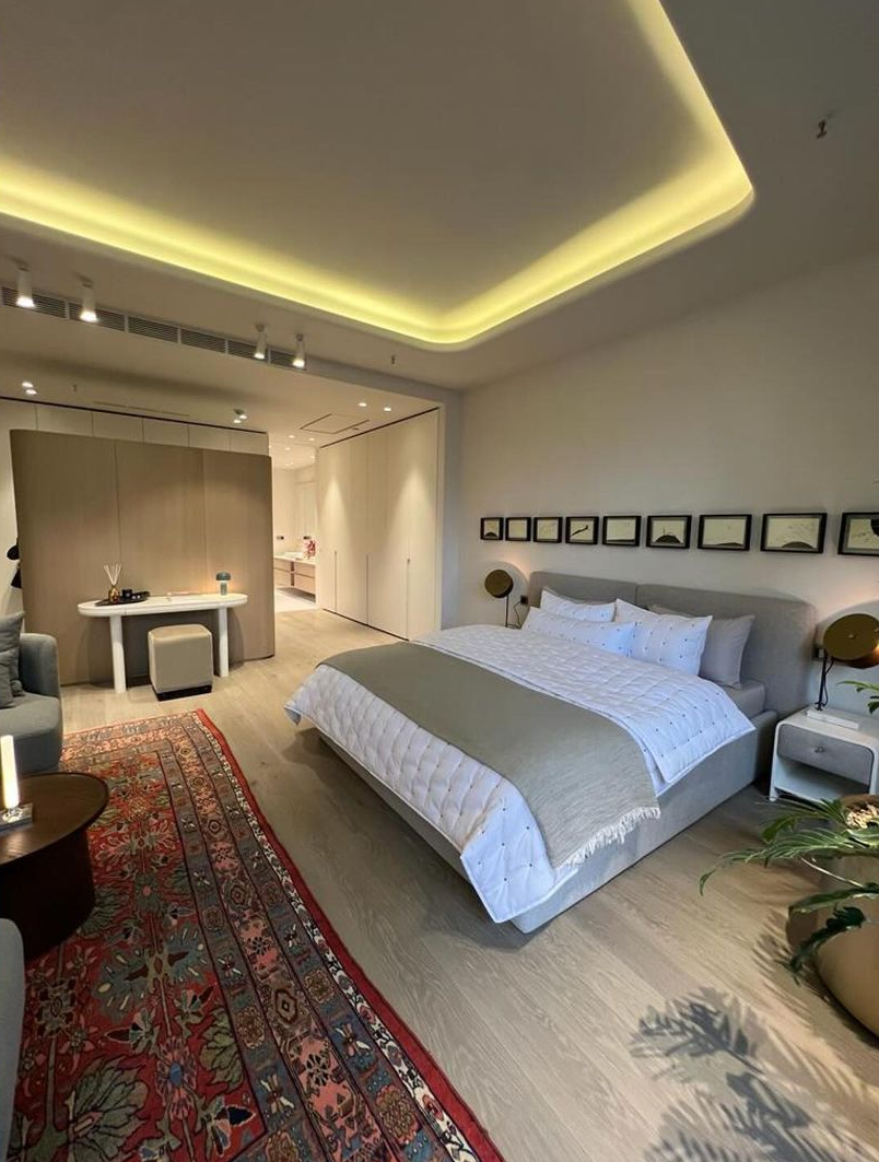 آپارتمان ۲۳۰ متری سه خواب مستر مدرن