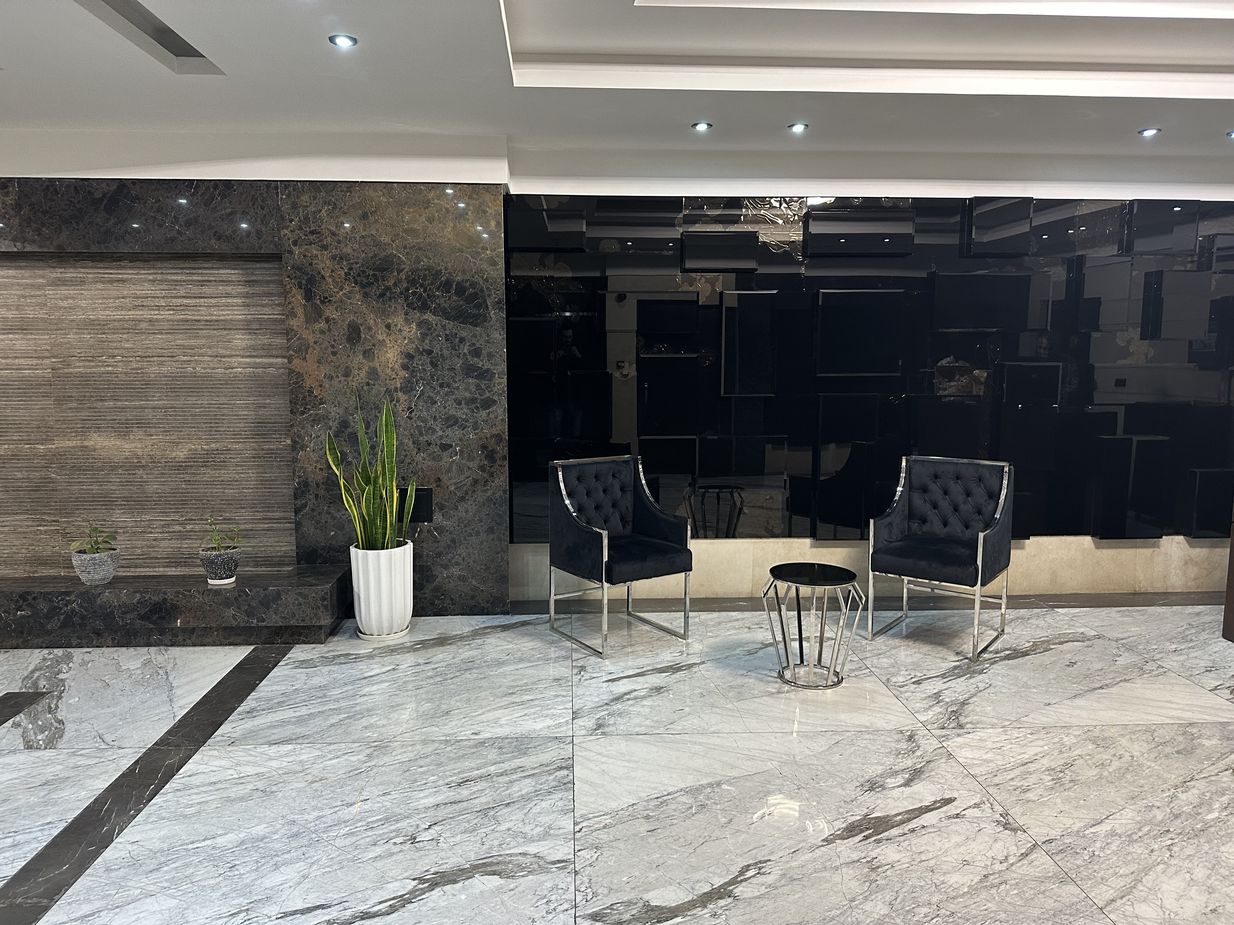 فروش آپارتمان 105 متر فرمانیه برند لوکس