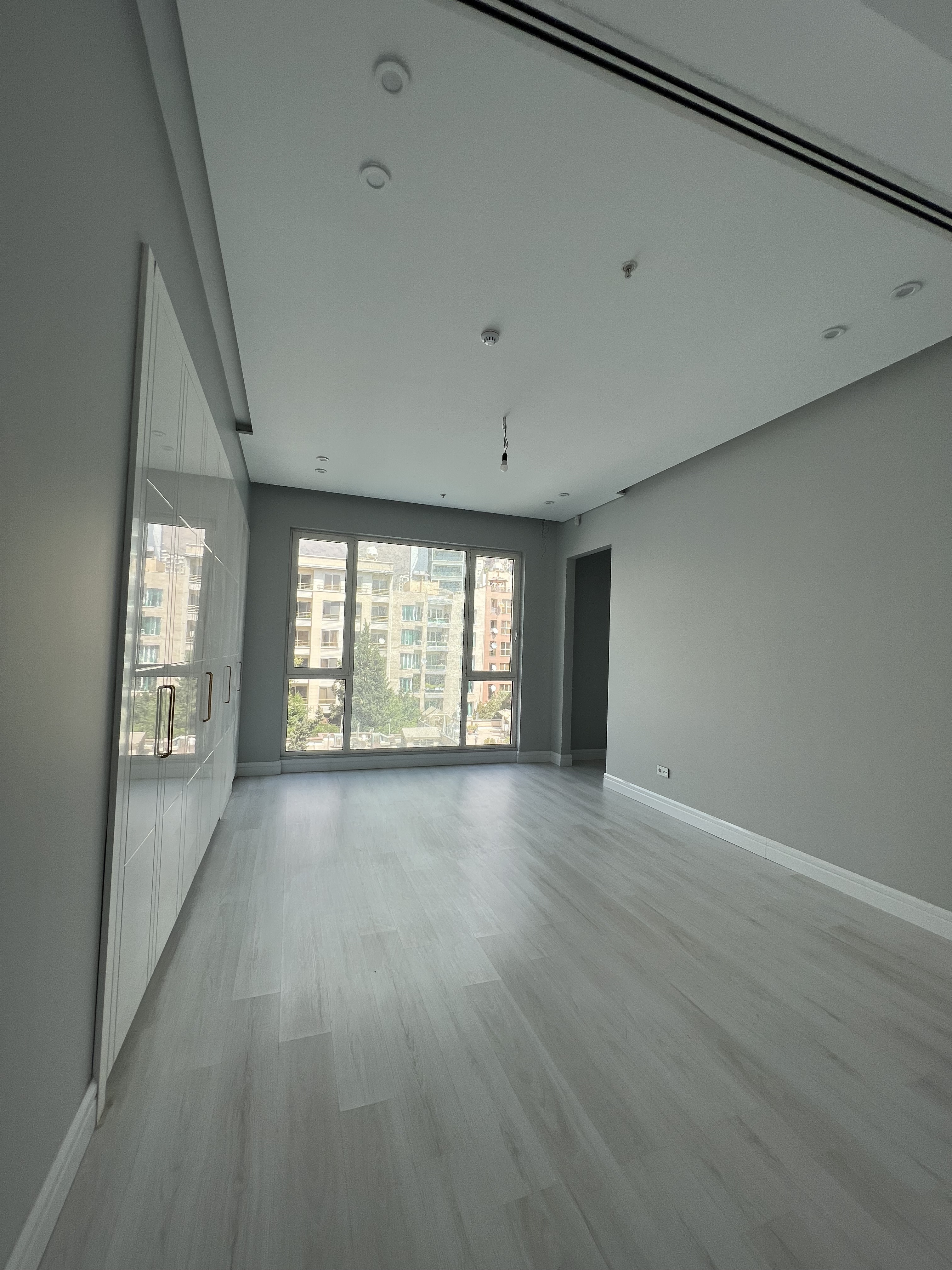 فروش آپارتمان 270 متر نياوران