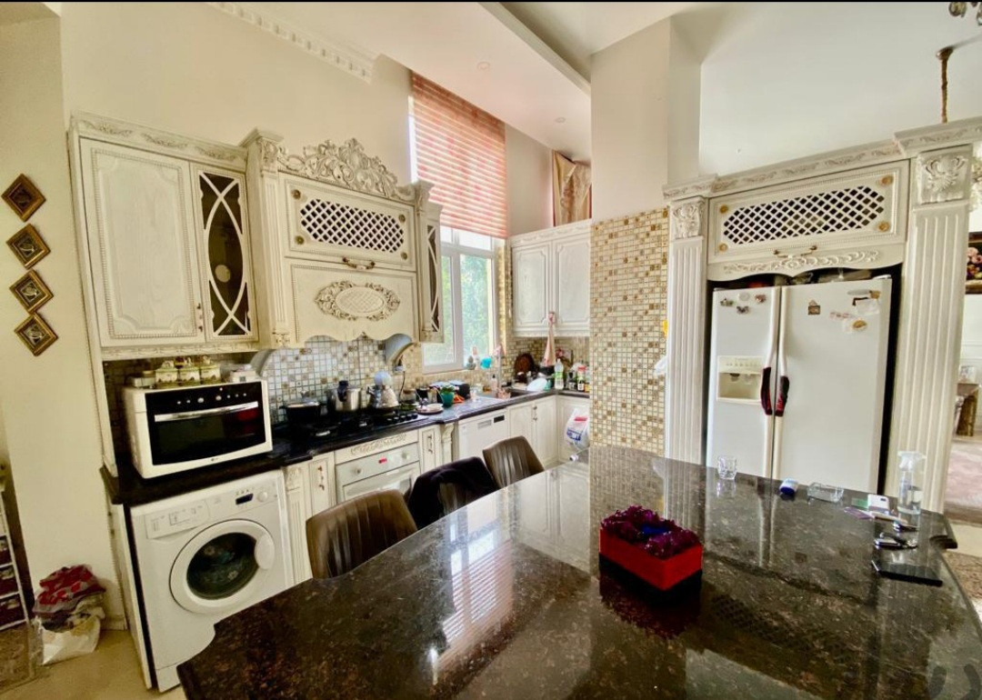 فروش آپارتمان 180 متر دروس