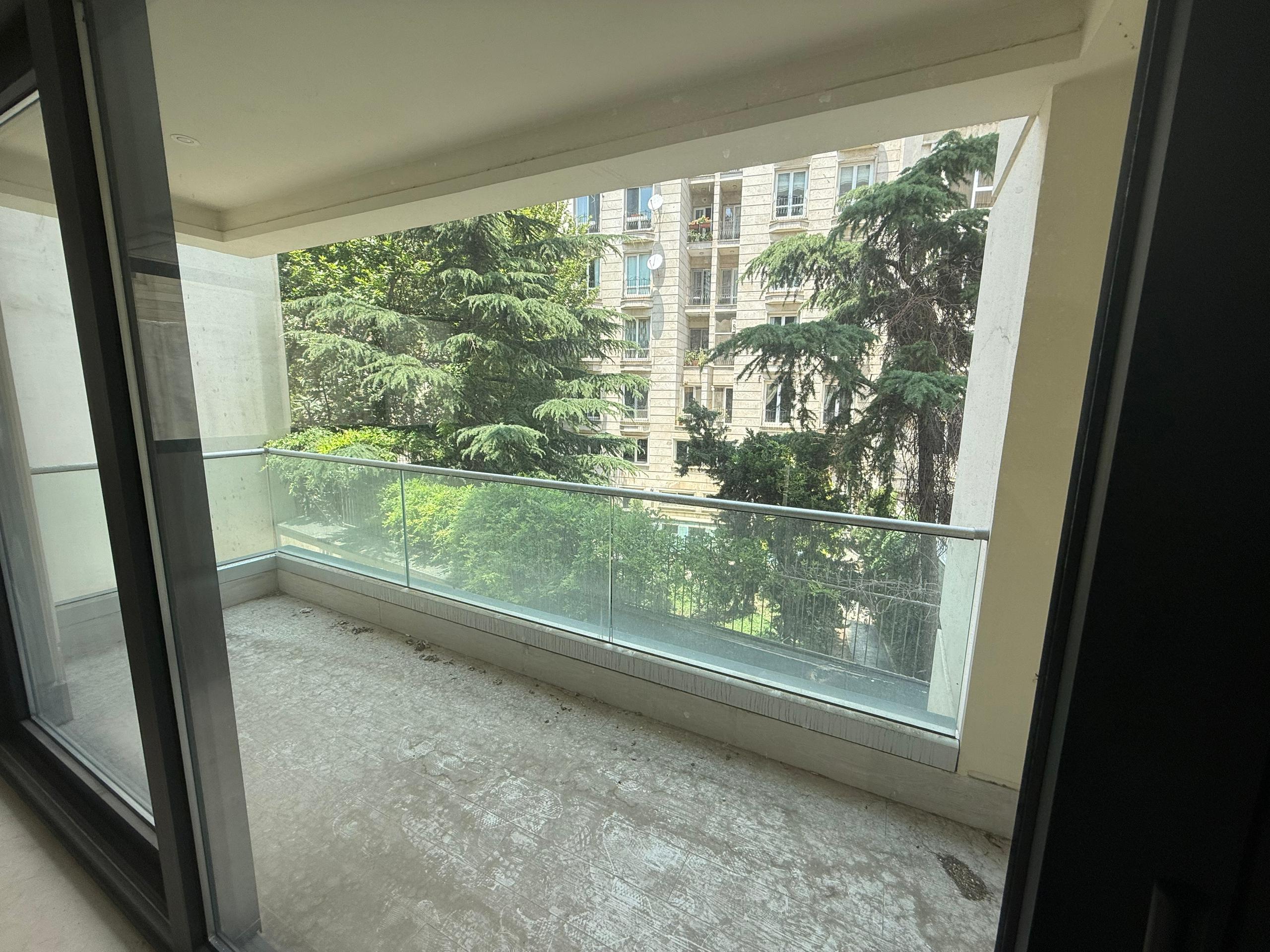 فروش آپارتمان 120 متر آجودانیه 2خواب