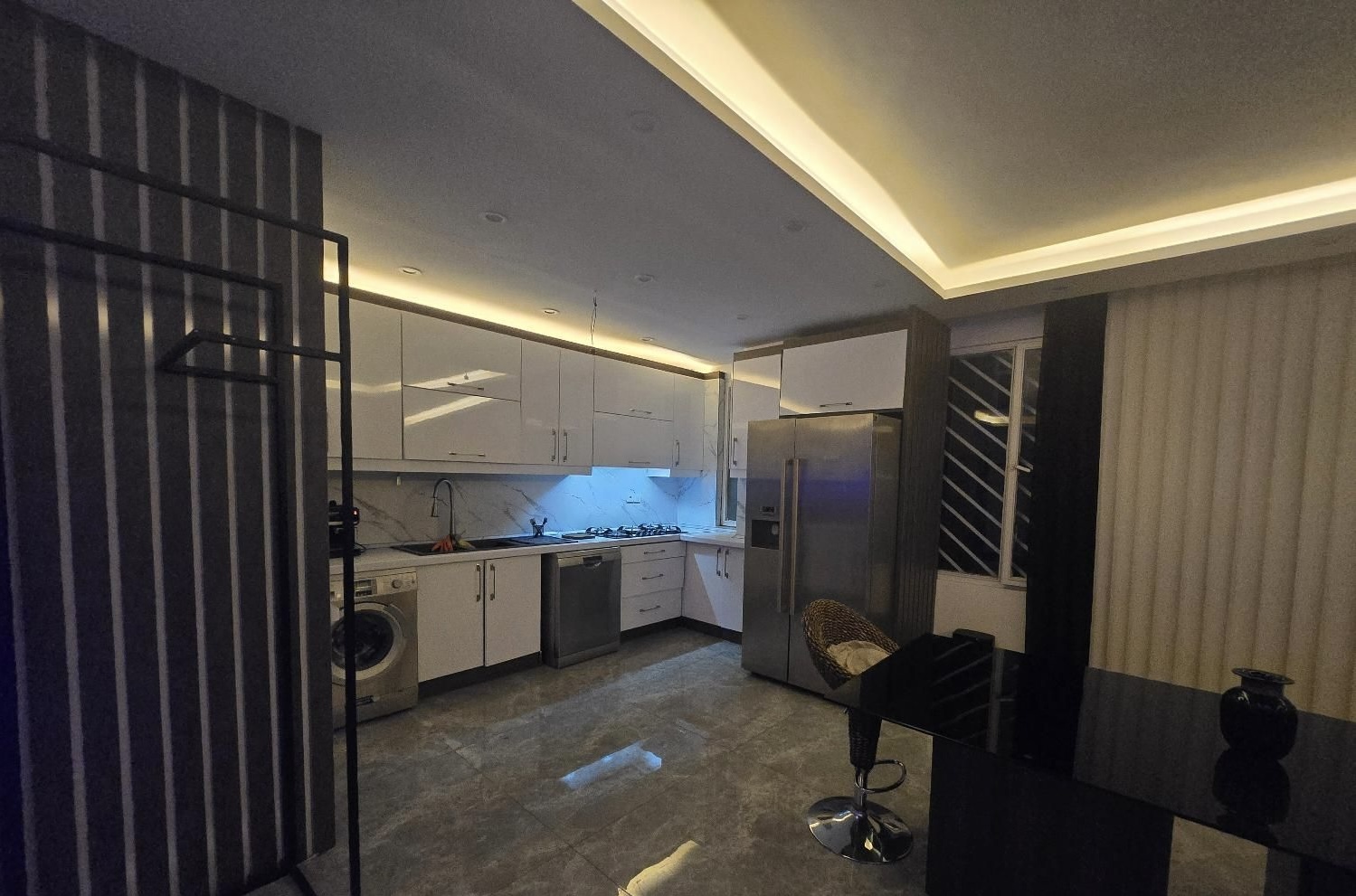 اجاره آپارتمان 110 متر 2 خواب فول بازسازی قیطریه