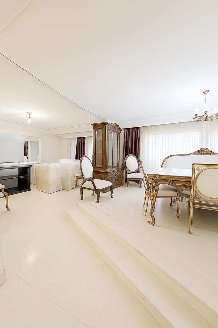 فروش آپارتمان در نیاوران 235متر 4خواب 2مستر استخر