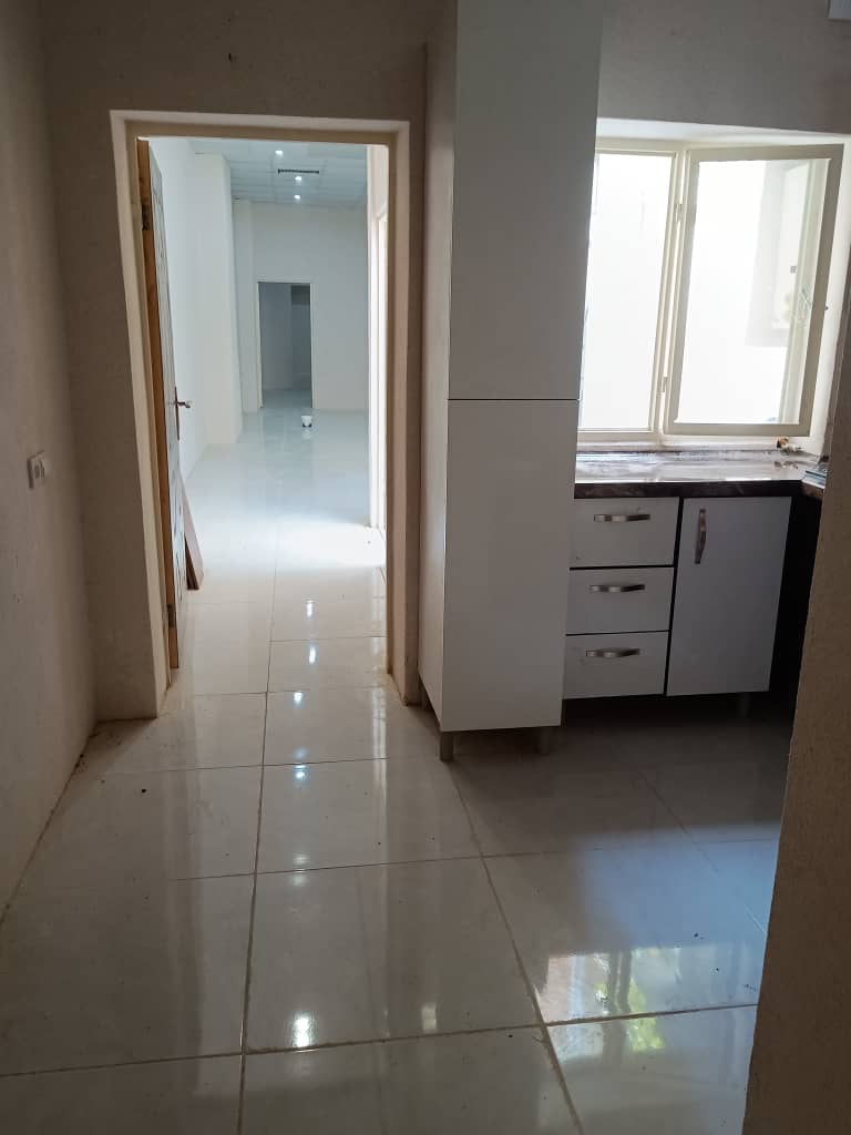 فروش کلنگی 60 متر نارمک قابل سکونت