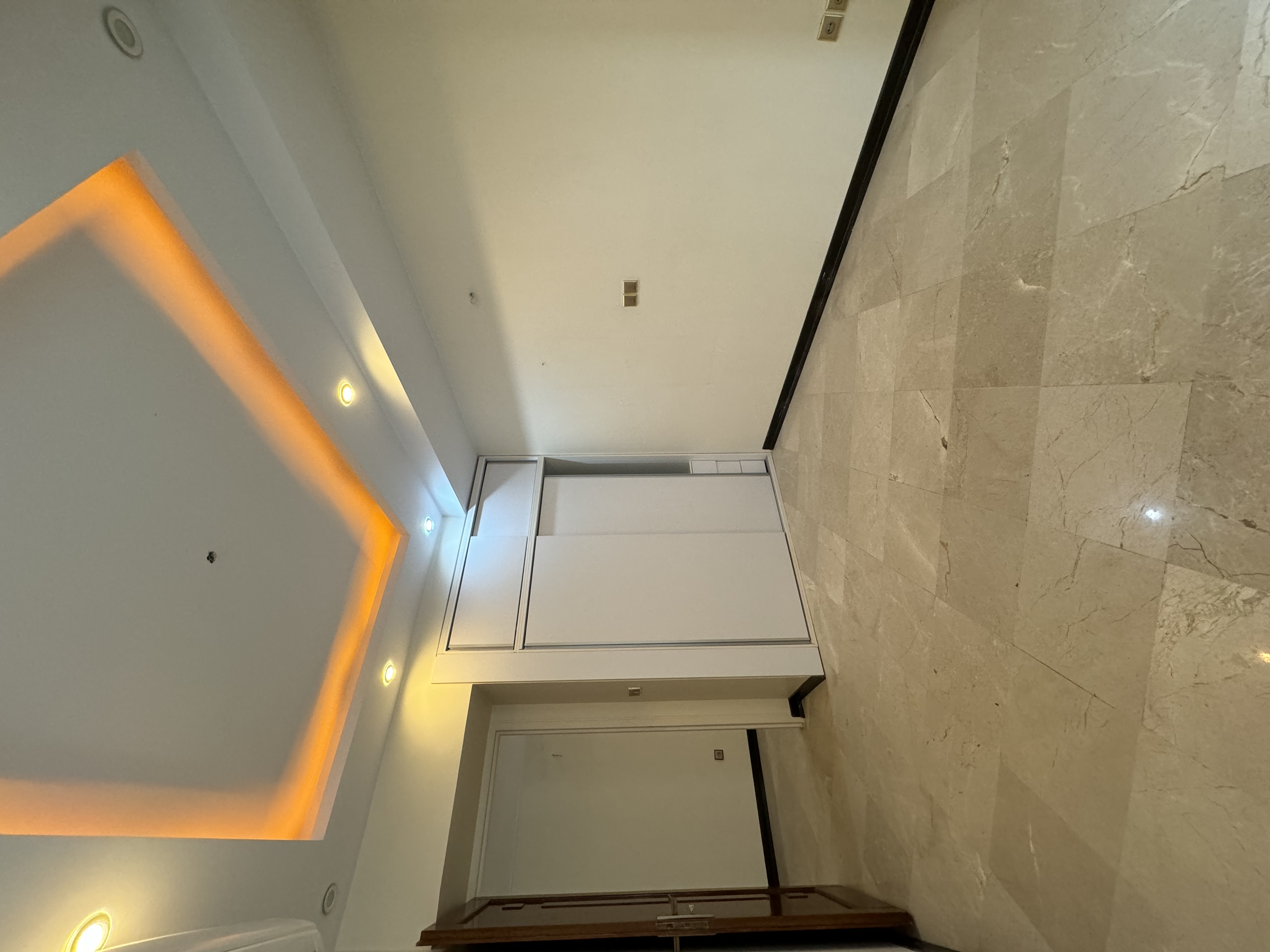 فروش آپارتمان 170 متر فرمانیه شرقی