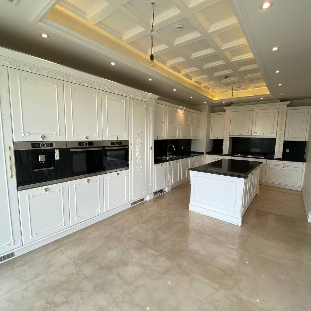 اجاره اپارتمان 270 متر فرمانیه غربی فول مشاعات