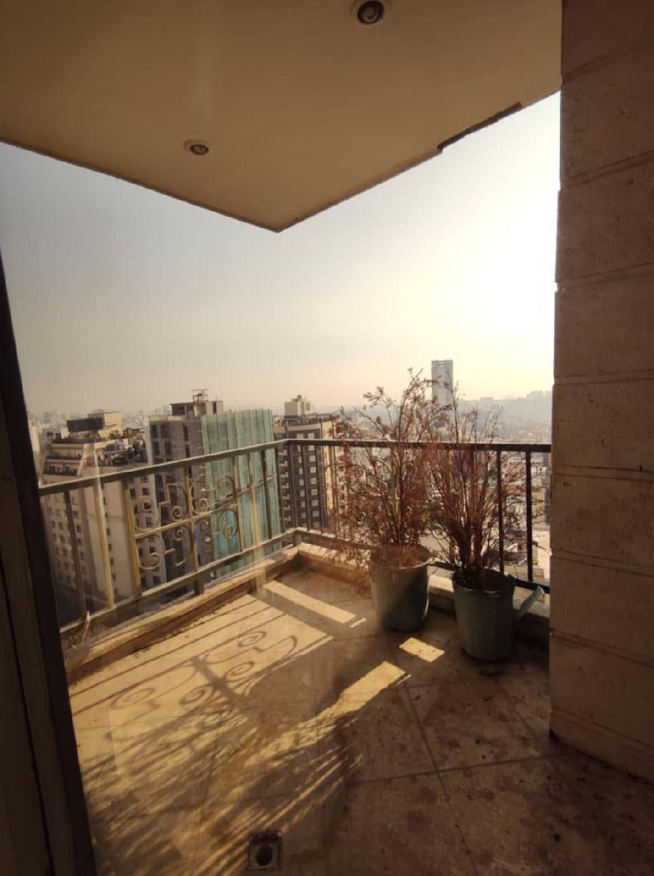 اجاره آپارتمان  165 متر نیاوران طبقه 16