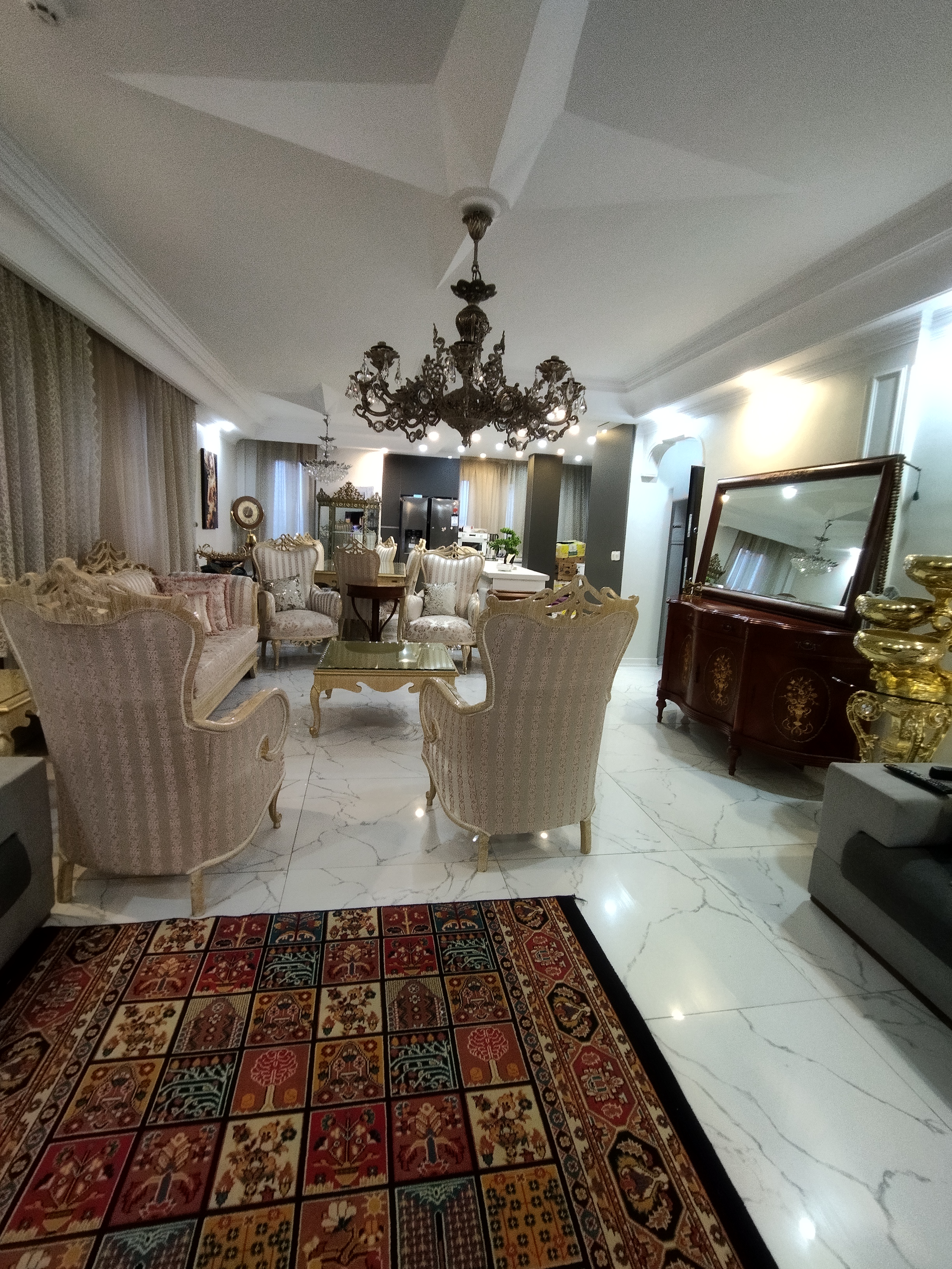 اجاره آپارتمان 130متر نارمک 3خواب فول امکانات خوش نقشه