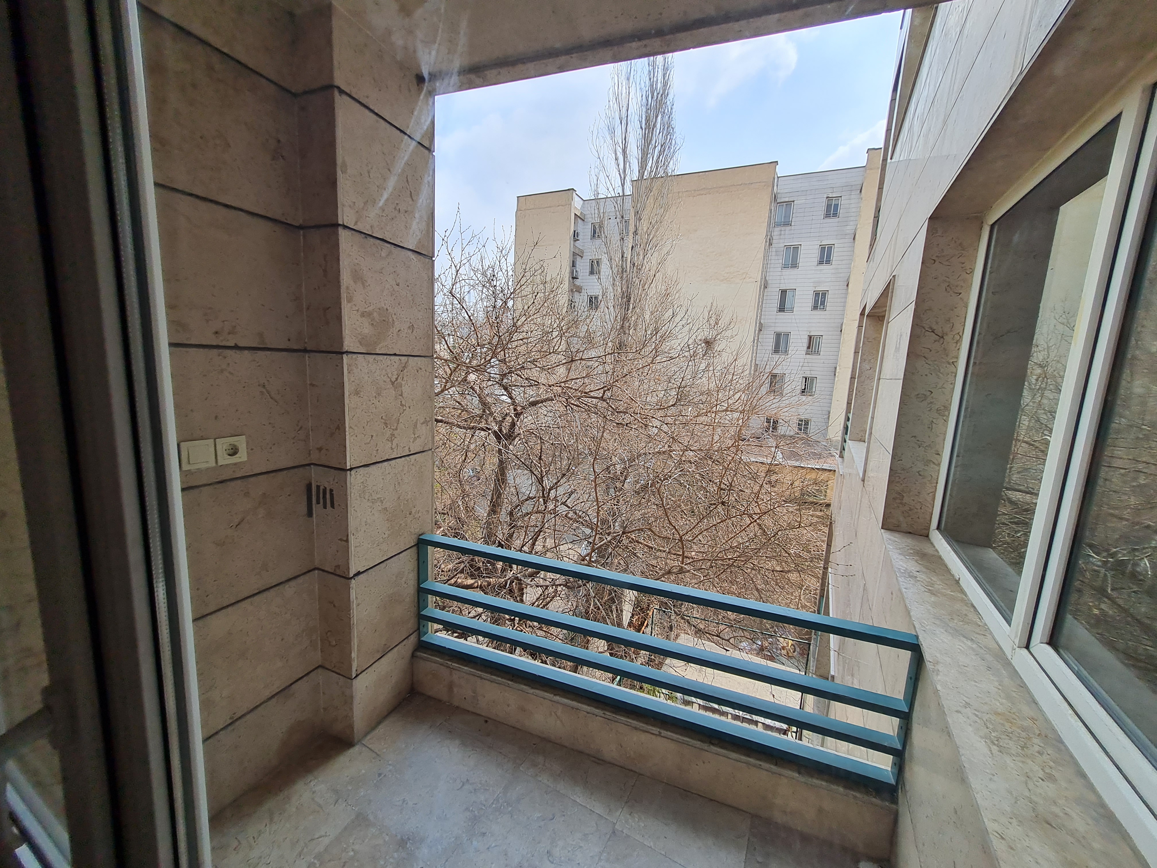 فروش آپارتمان 125 متر تاپ لوکیشن اقدسیه