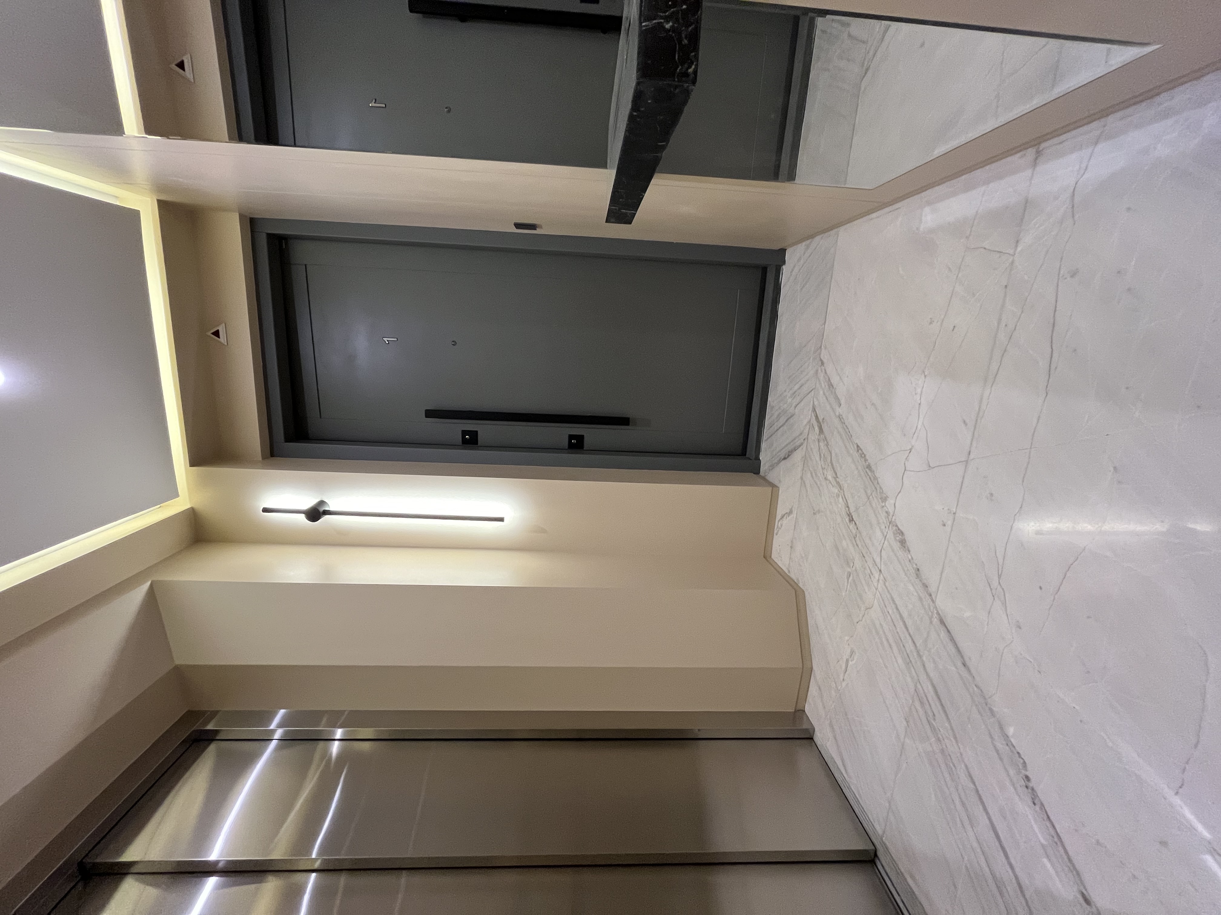 فروش آپارتمان 135 متر نوساز کلید نخورده در تاپ لوکیشن دیباجی