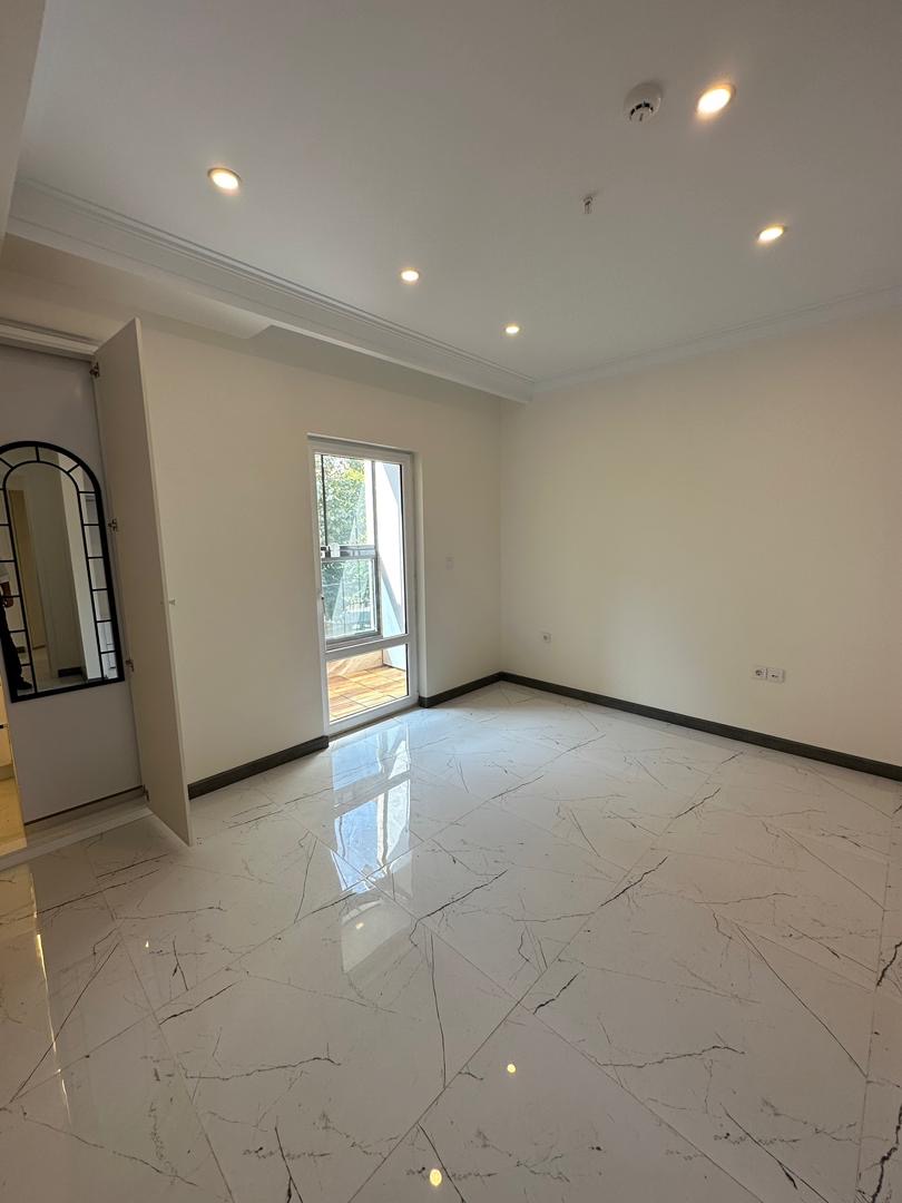 فروش اپارتمان 110متر اندرزگو  زير قيمت