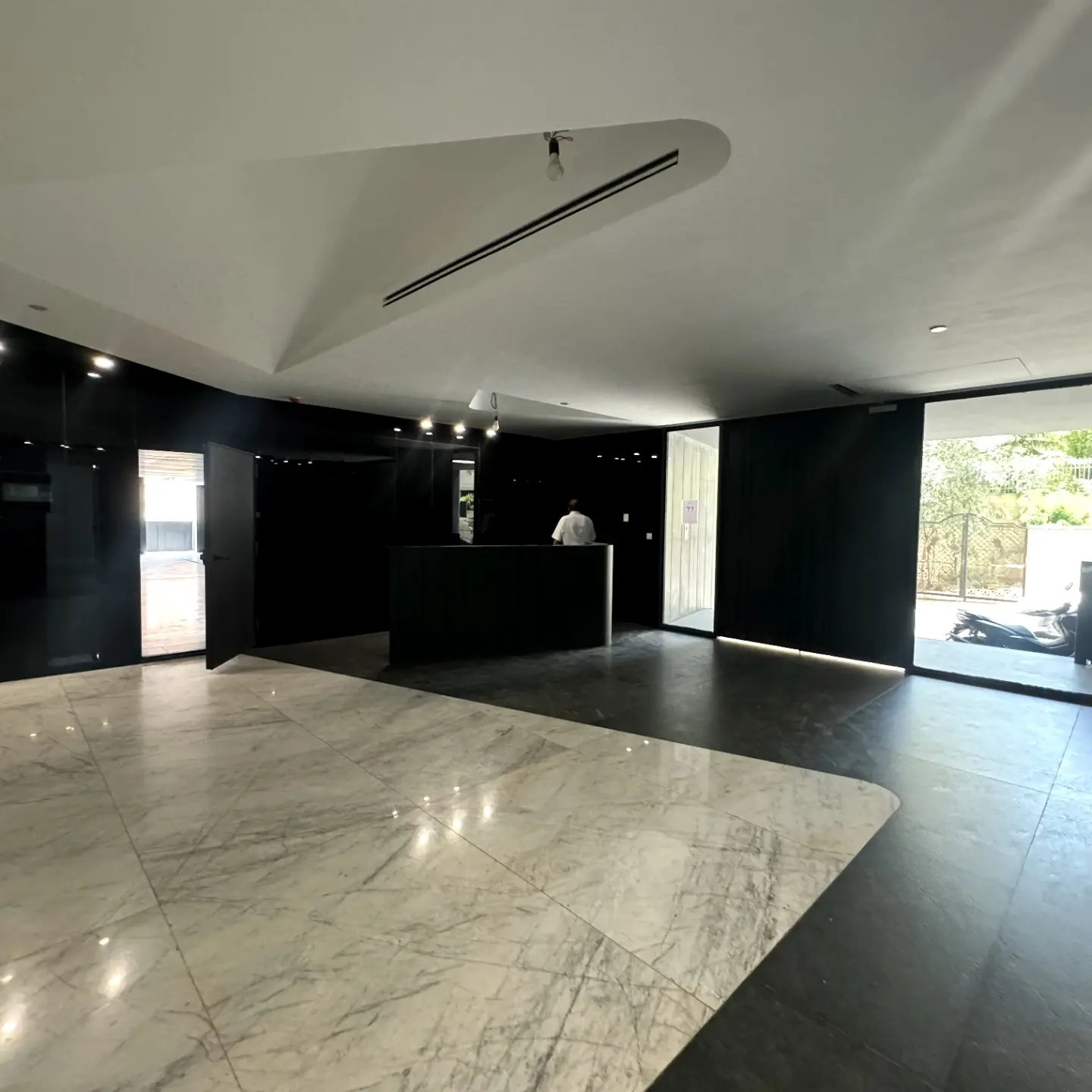 فروش آپارتمان 140 متر ظفر