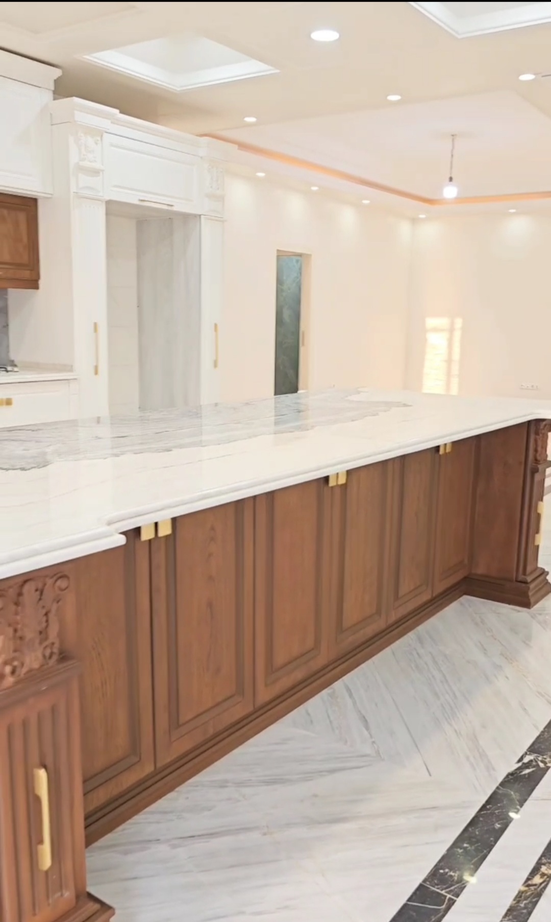 فروش آپارتمان فرمانیه 210 متر لوکیشن دسترسی تکواحدی اکازیون فول امکانات دنج