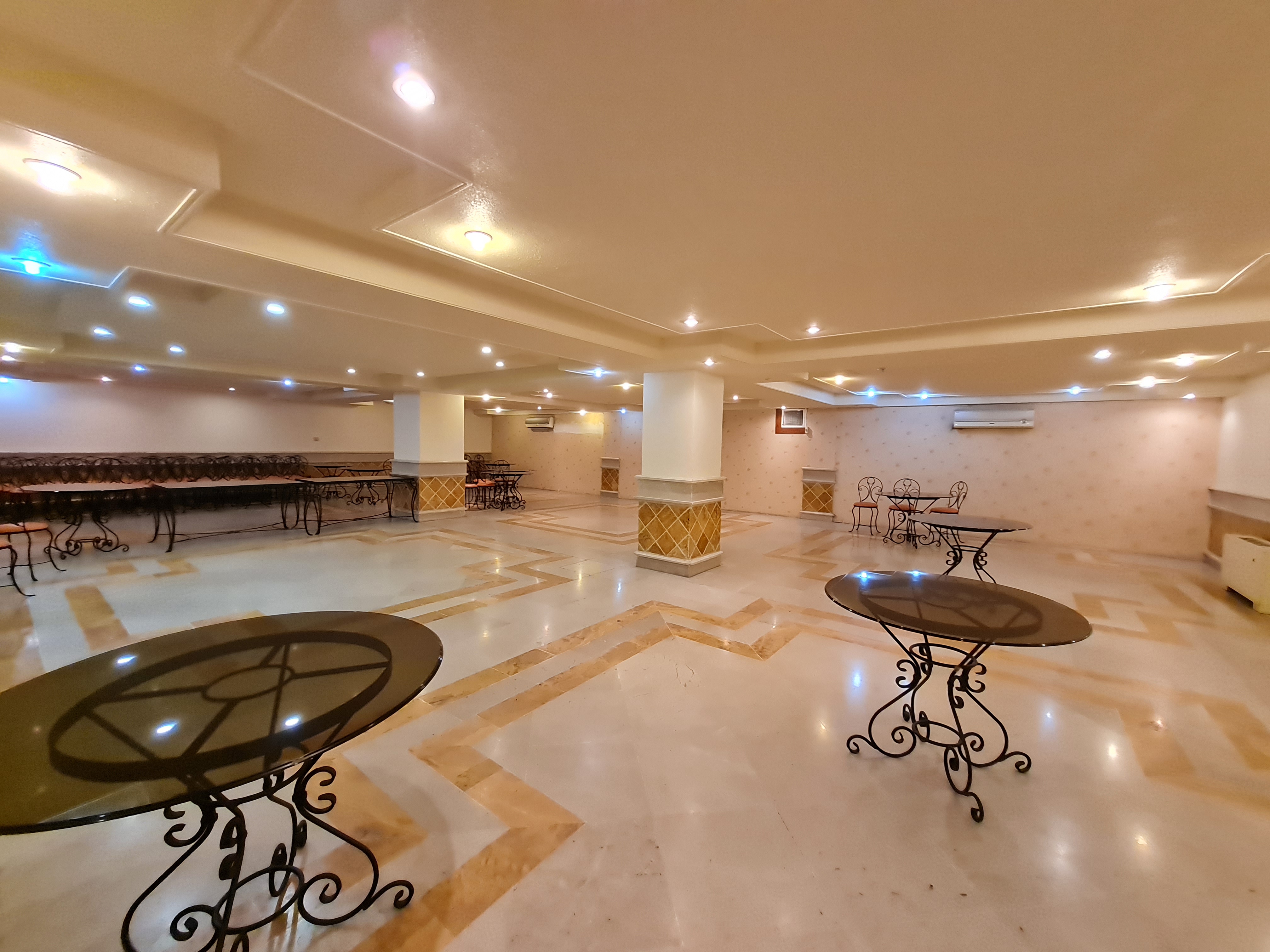 فروش آپارتمان 200 متر شمال کاخ تاپ لوکیشن